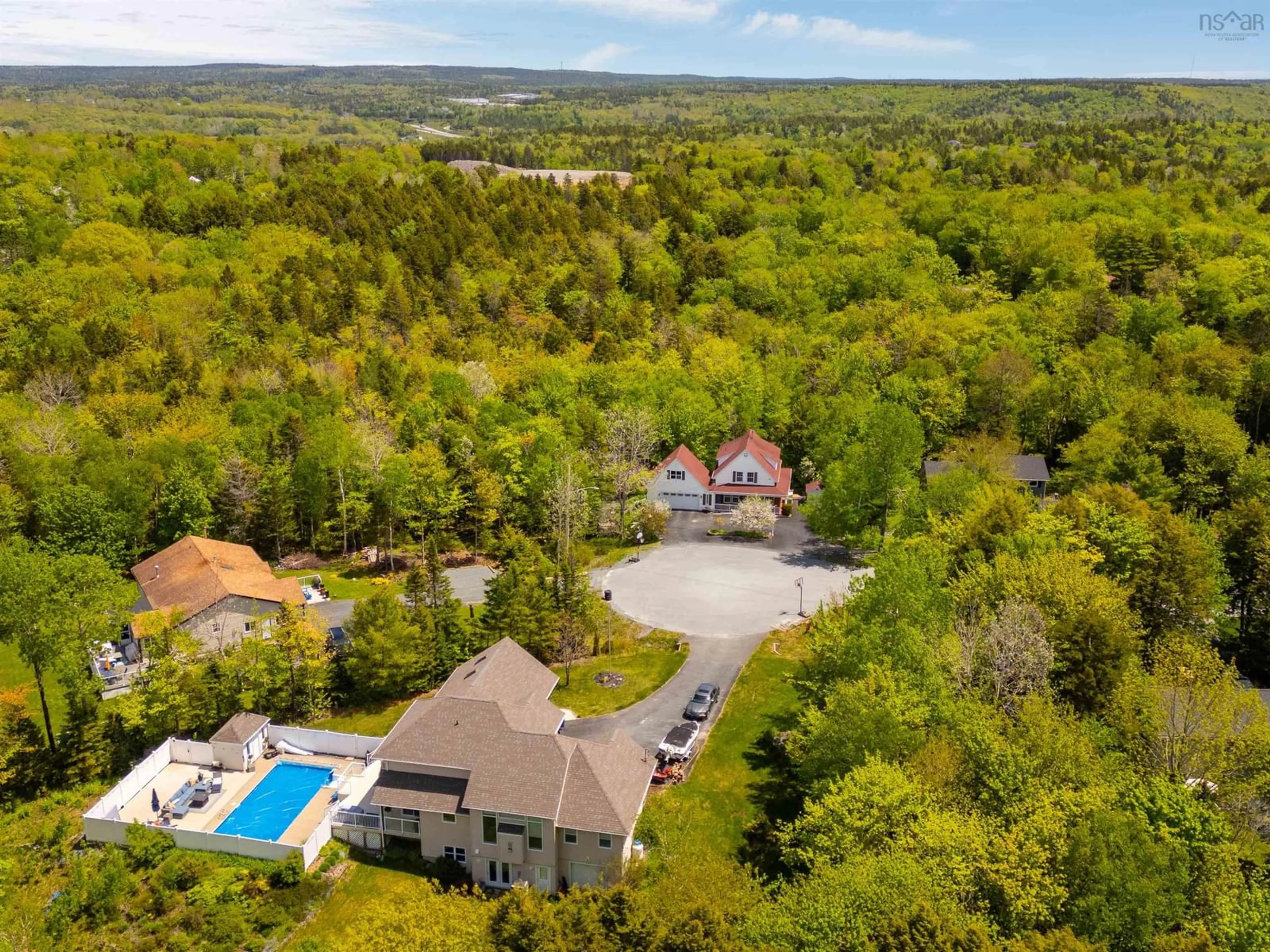 A pic from outside/outdoor area/front of a property/back of a property/a pic from drone, water/lake/river/ocean view for 29 Heritage Crt, Fall River Nova Scotia B2T 1E7