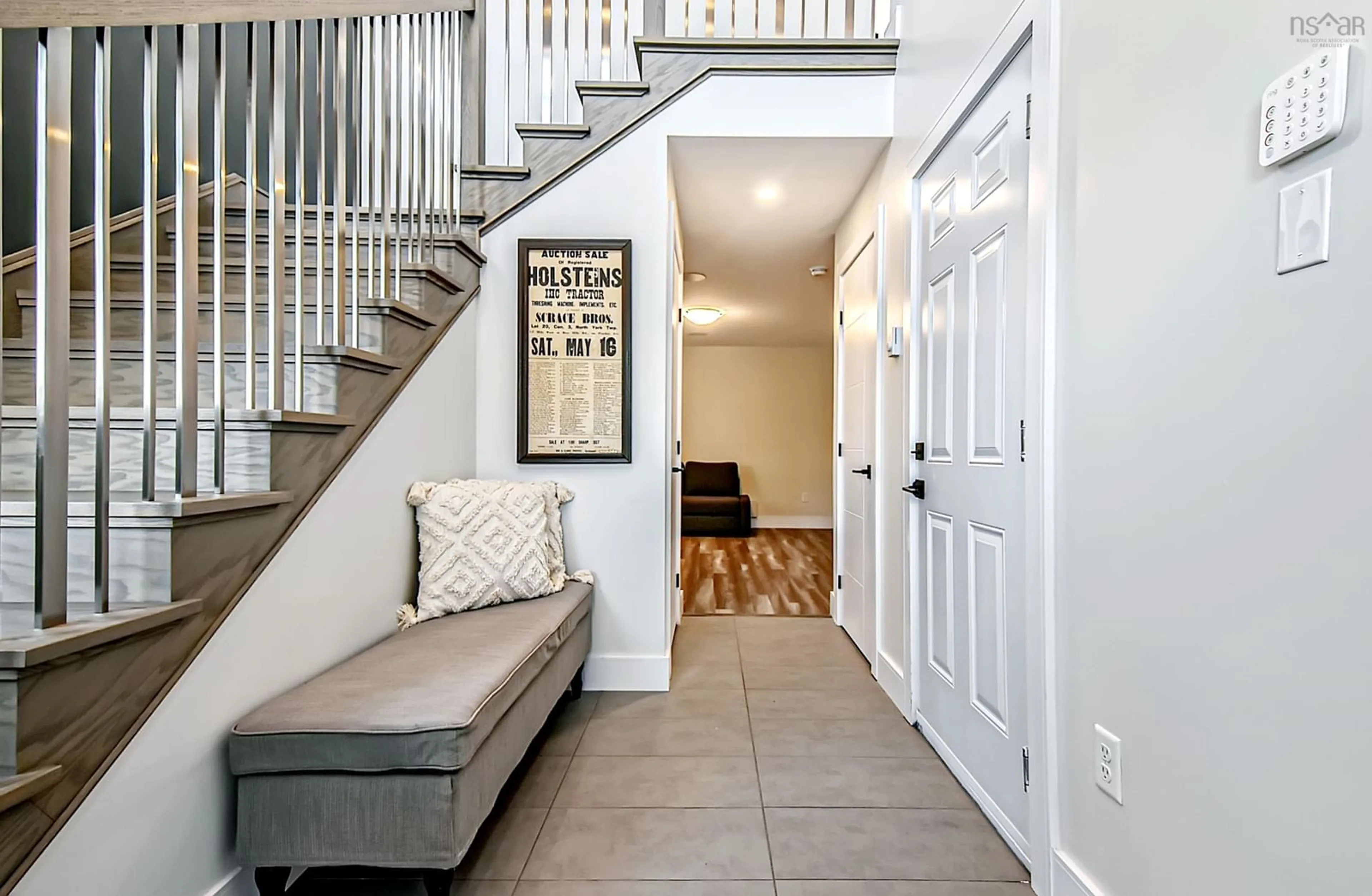 Indoor entryway for 56 Brunello Boulevard, Timberlea Nova Scotia B3T 0J4