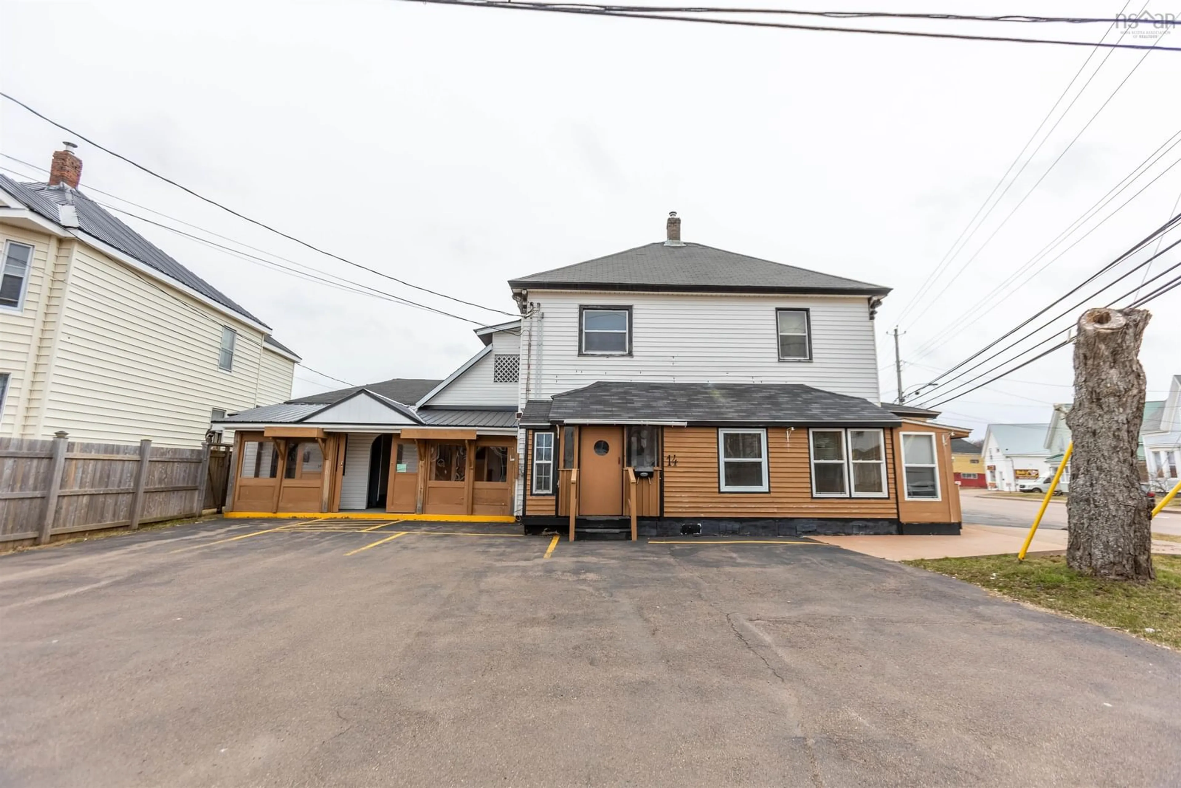 A pic from outside/outdoor area/front of a property/back of a property/a pic from drone, street for 14 Spring St, Amherst Nova Scotia B4H 1R5