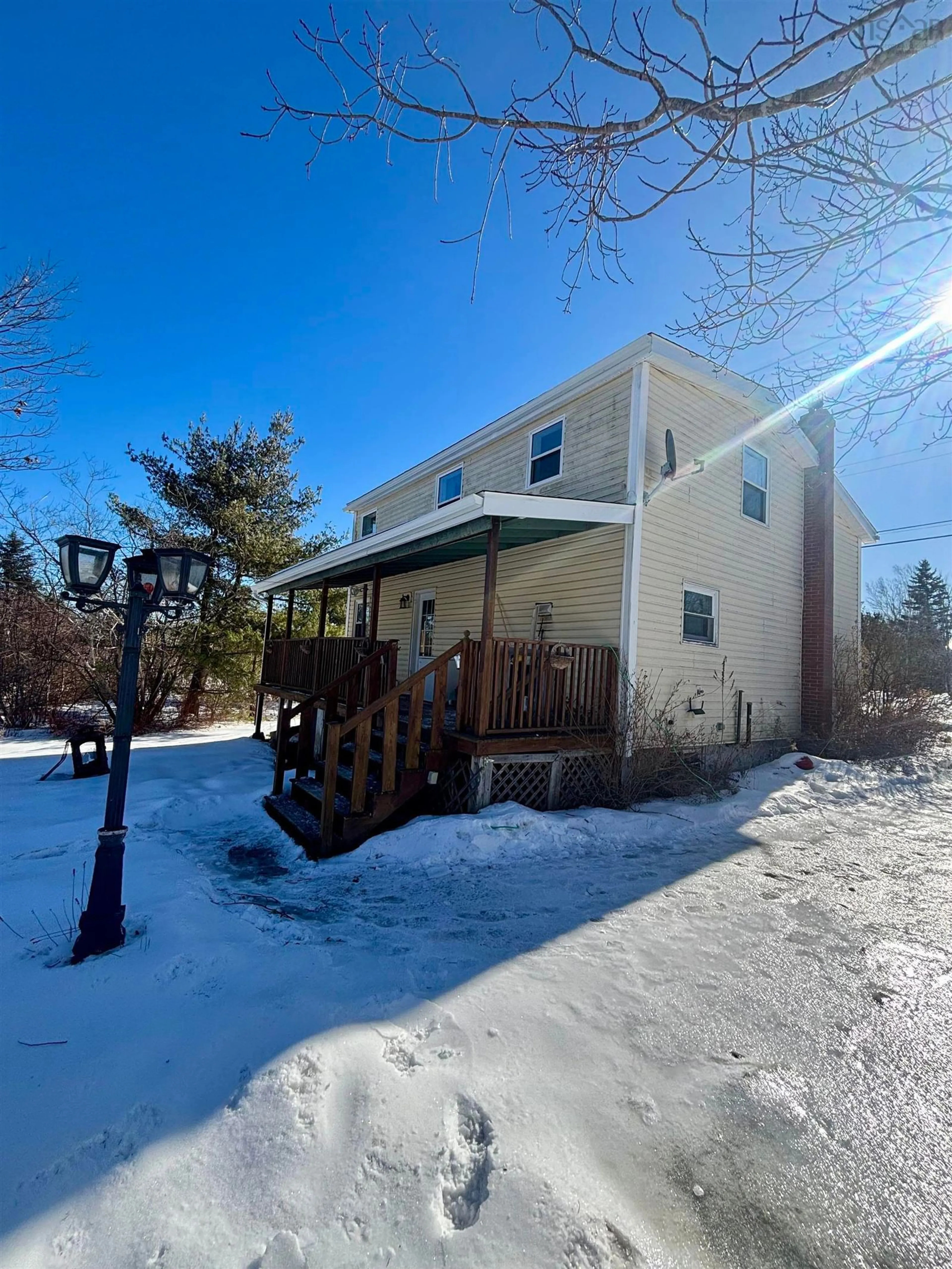 A pic from outside/outdoor area/front of a property/back of a property/a pic from drone, unknown for 4 Locks Rd, Enfield Nova Scotia B2T 1C8