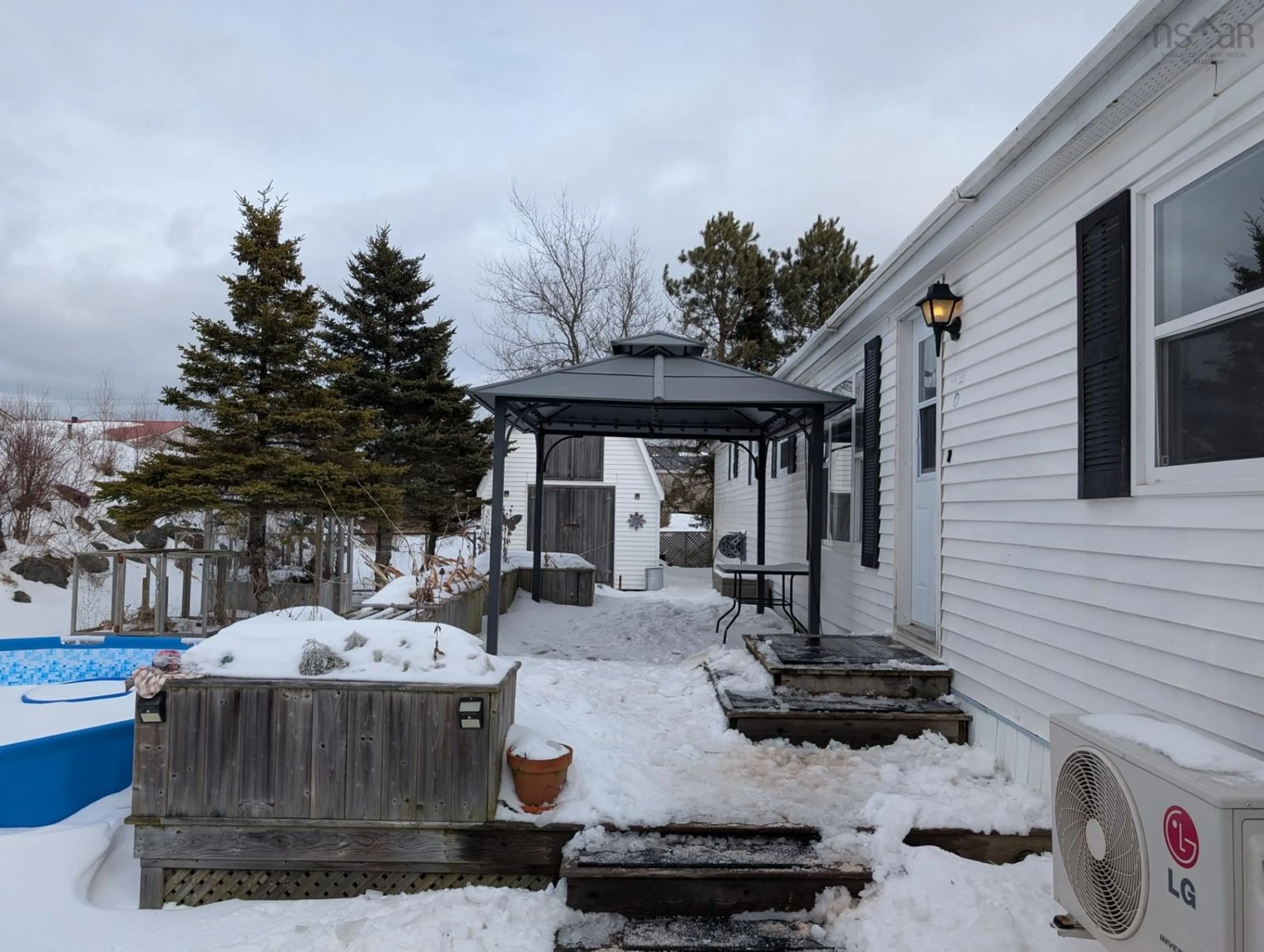 A pic from outside/outdoor area/front of a property/back of a property/a pic from drone, street for 33 College Crt, Truro Nova Scotia B2N 6P3