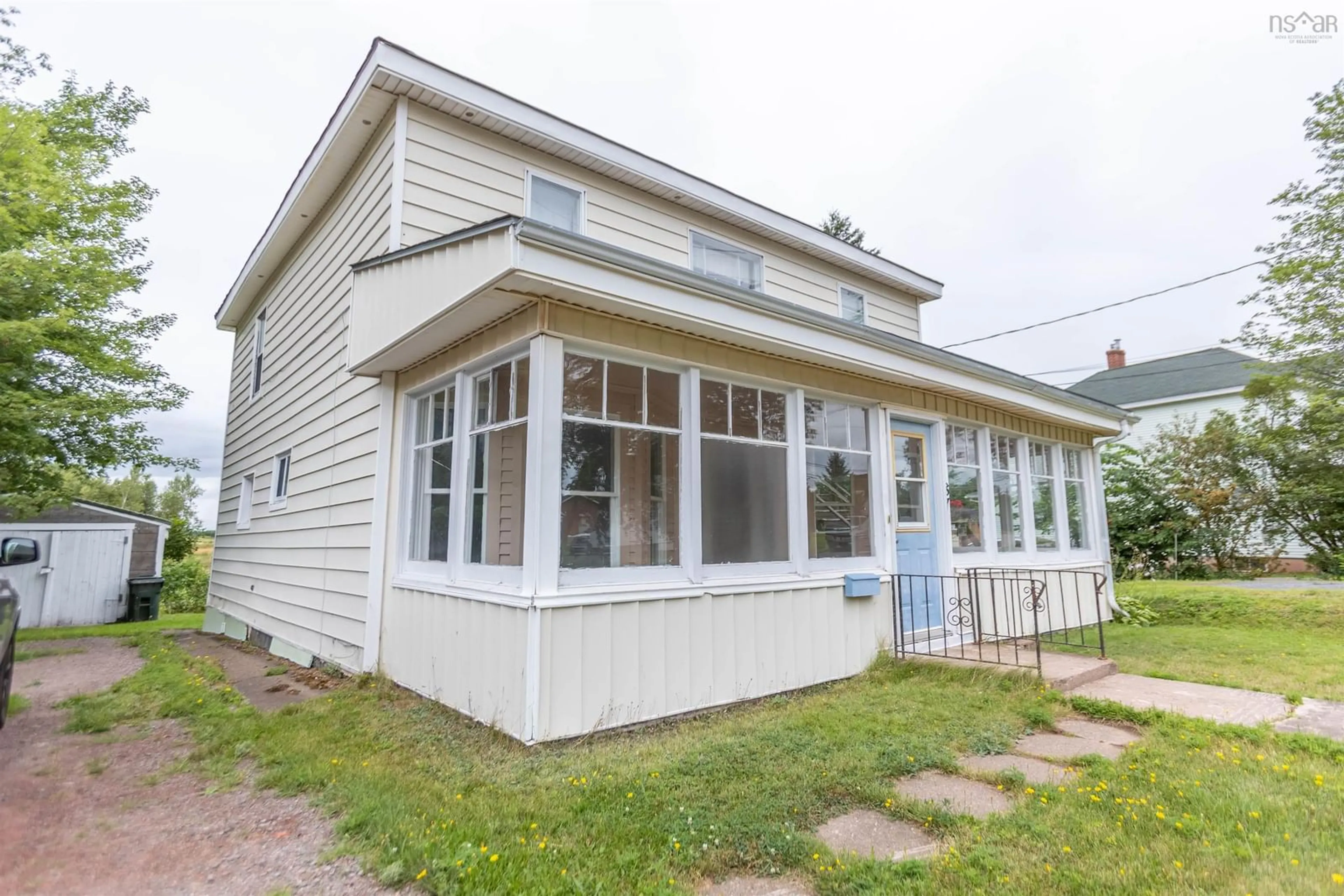 Home with vinyl exterior material, street for 87 West Victoria St, Amherst Nova Scotia B4H 1C7