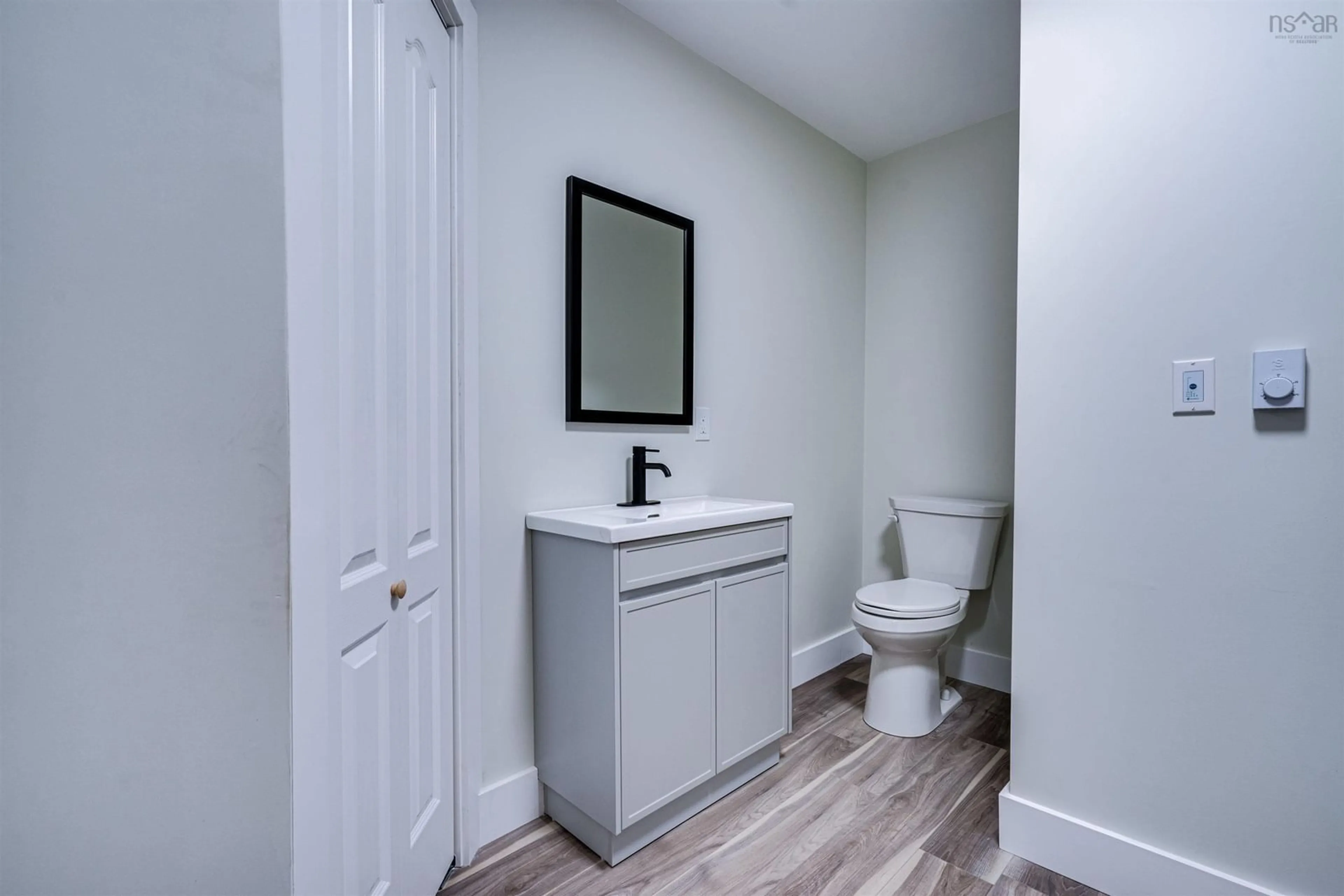 Standard bathroom, ceramic/tile floor for 399 Main St, Kingston Nova Scotia B0P 1R0