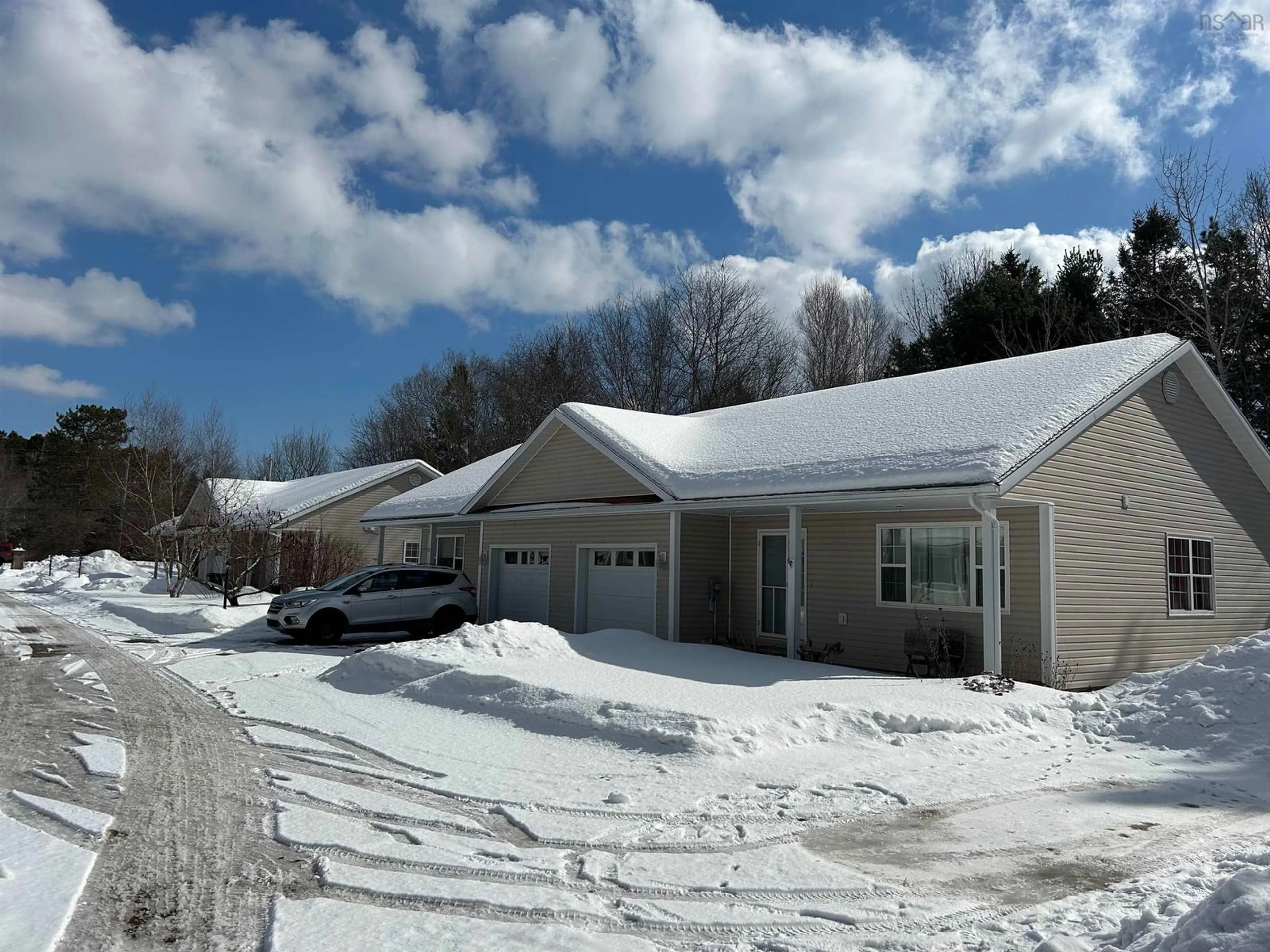 A pic from outside/outdoor area/front of a property/back of a property/a pic from drone, unknown for 3-17 Brookridge Pl, Kingston Nova Scotia B0S 1R0