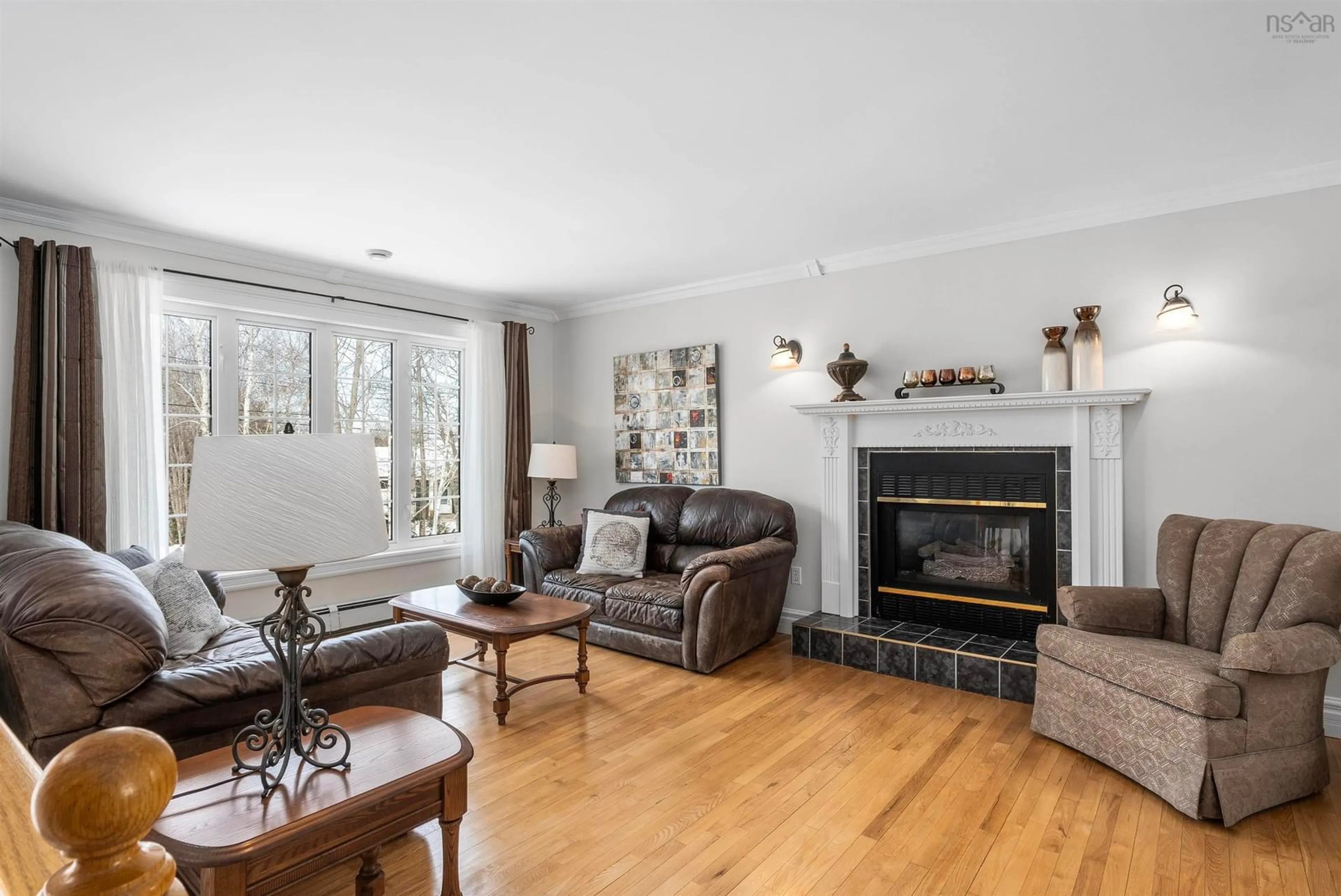 Living room with furniture, wood/laminate floor for 2 Sheffield Crt, Fall River Nova Scotia B2T 1A4