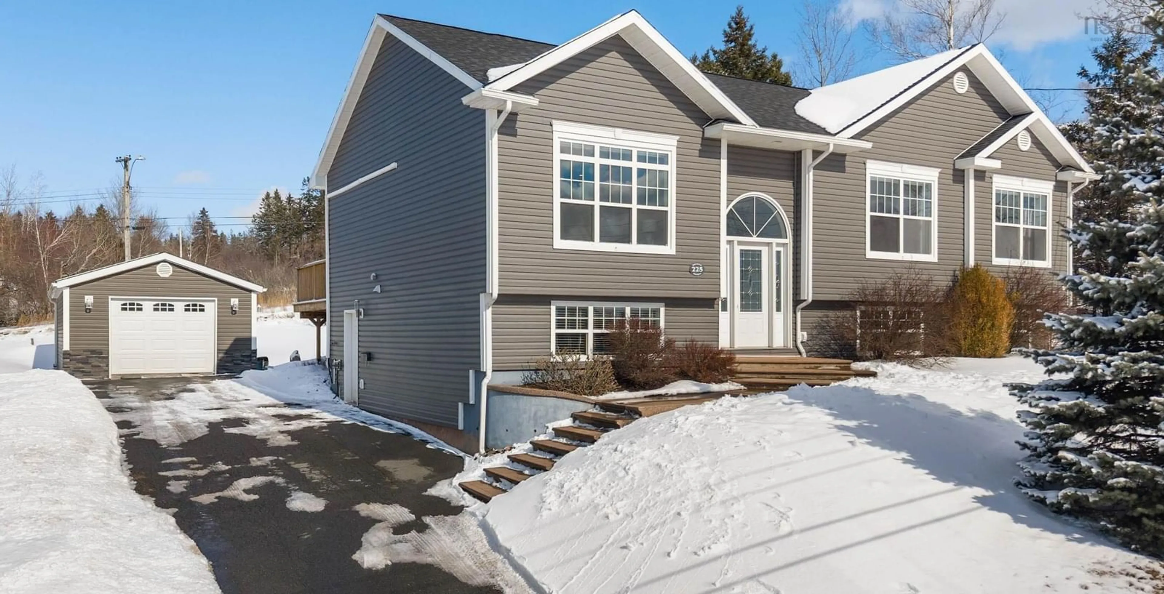 Home with vinyl exterior material, street for 225 Birchview Cres, New Glasgow Nova Scotia B2H 5T6