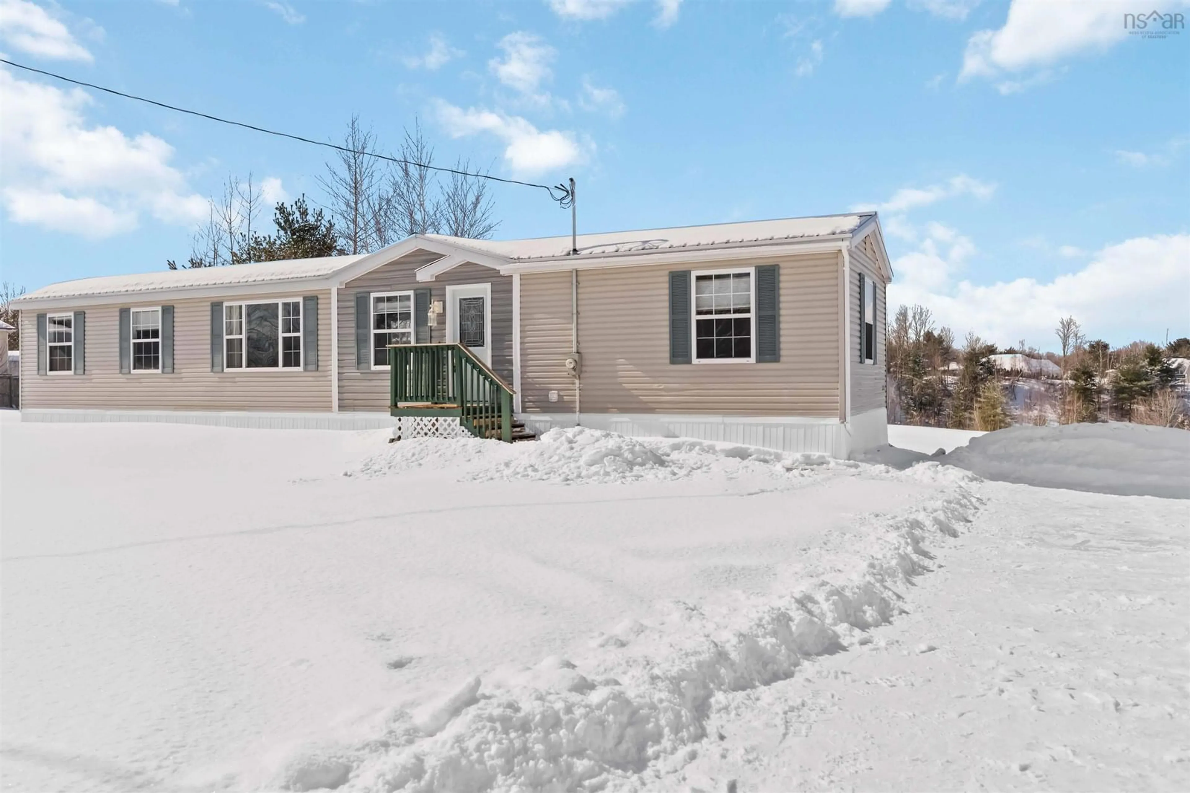 Home with vinyl exterior material, street for 33 Douglas Avenue, Berwick Nova Scotia B0P 1E0