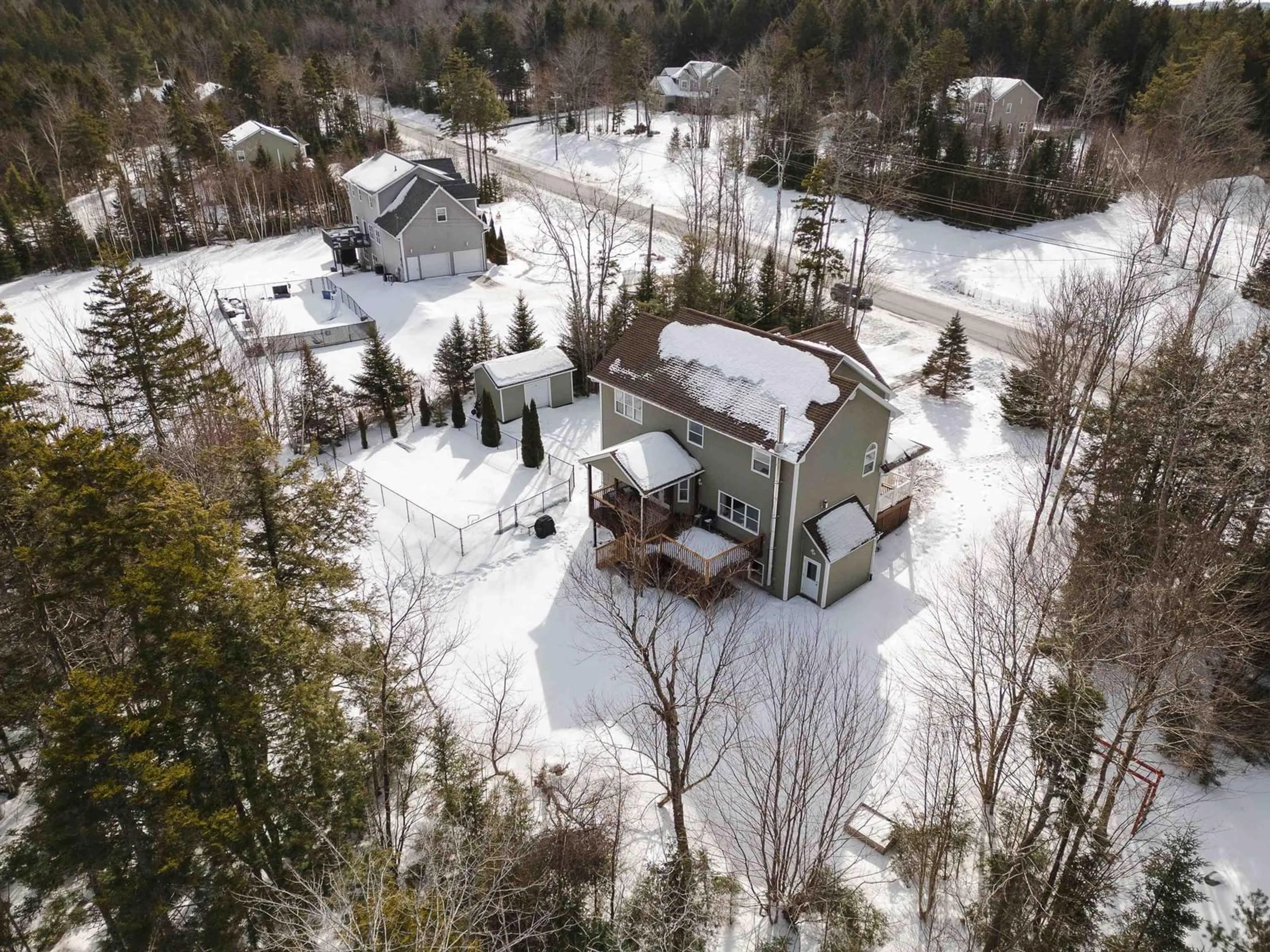 A pic from outside/outdoor area/front of a property/back of a property/a pic from drone, street for 79 Aberdeen Dr, Fall River Nova Scotia B2T 0H1