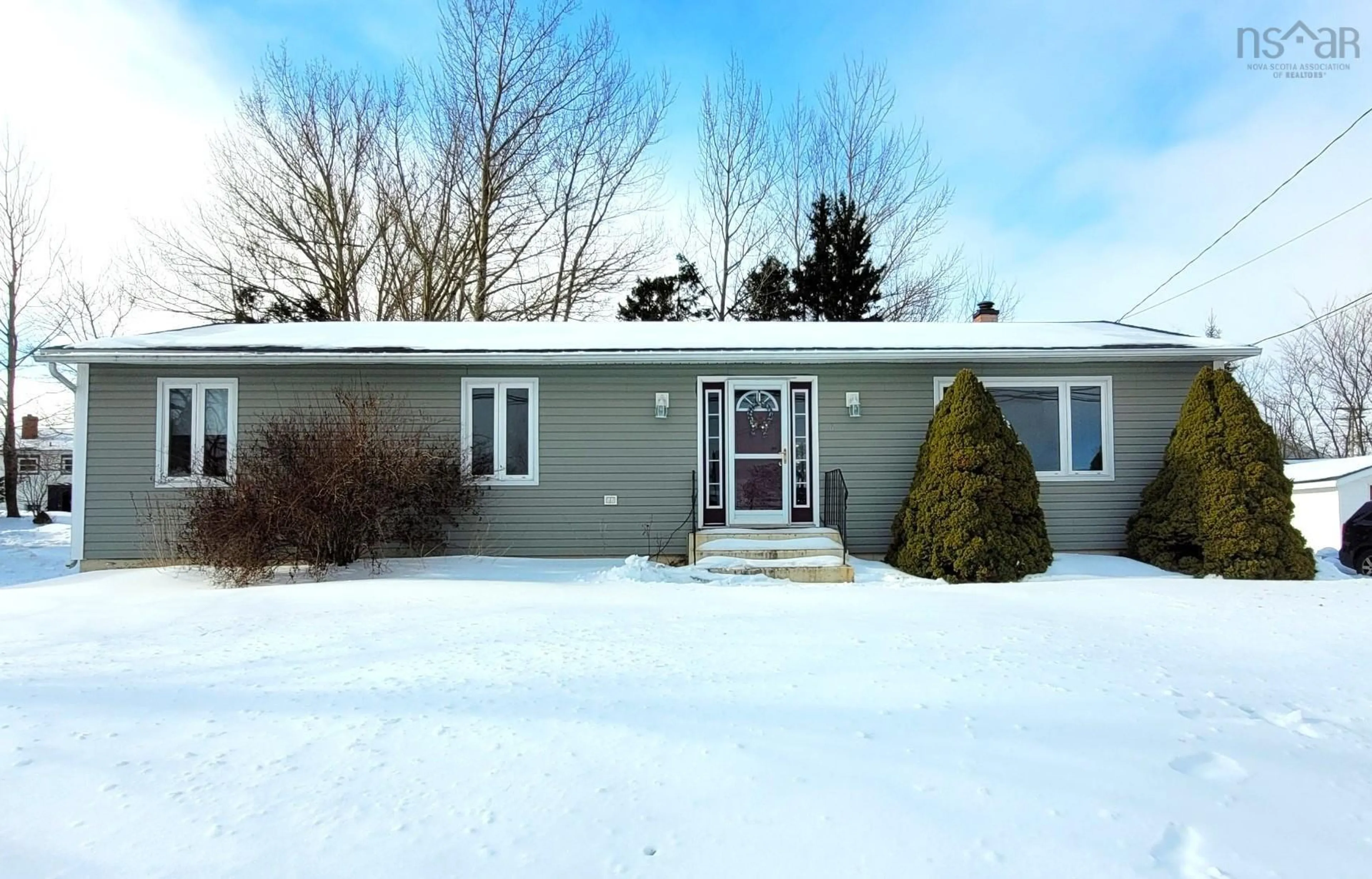 Home with vinyl exterior material, street for 6 Ross St, Antigonish Nova Scotia B2G 1C6