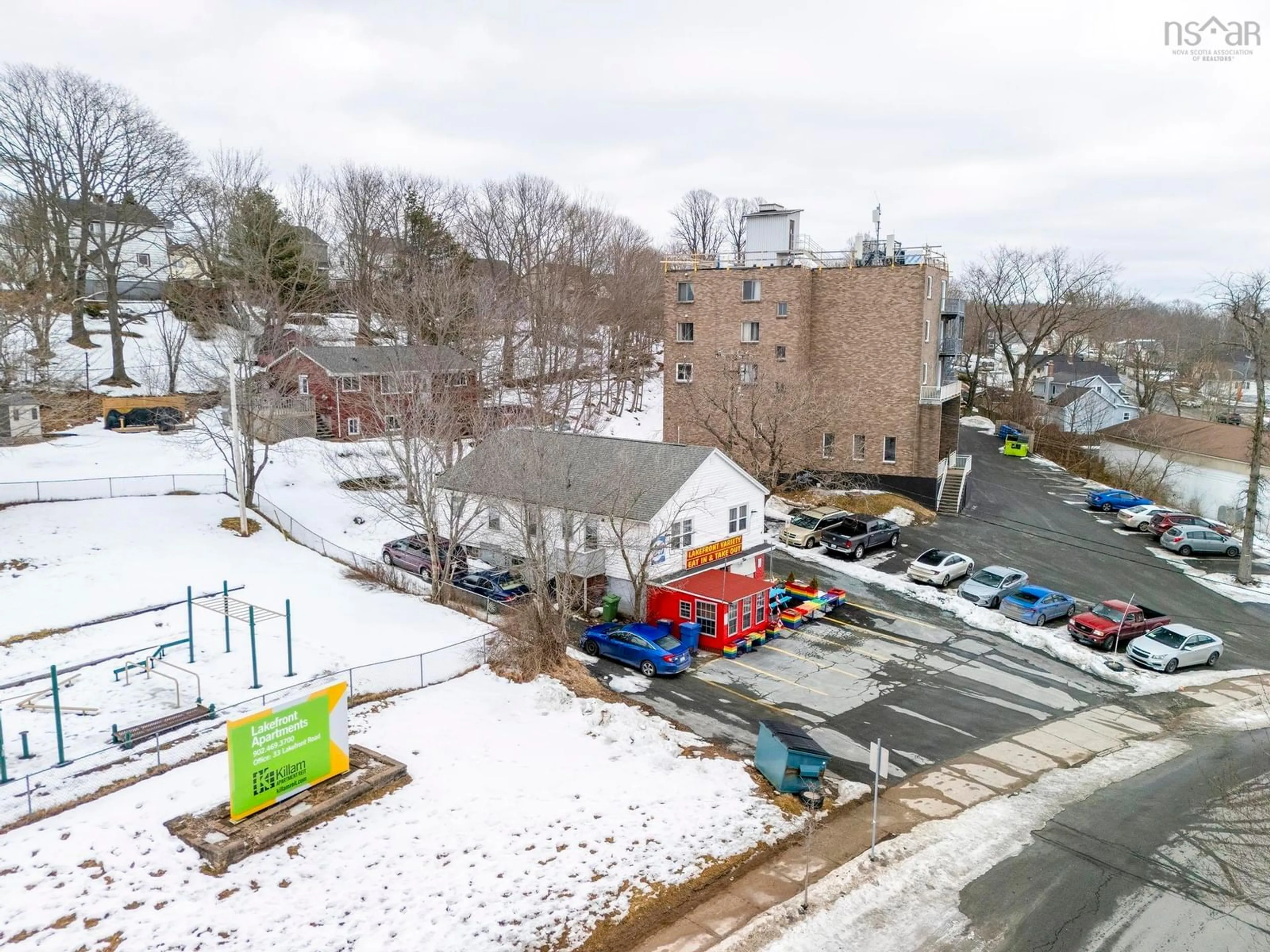 A pic from outside/outdoor area/front of a property/back of a property/a pic from drone, building for 6 Lakefront Rd #16, Dartmouth Nova Scotia B2Y 3C3