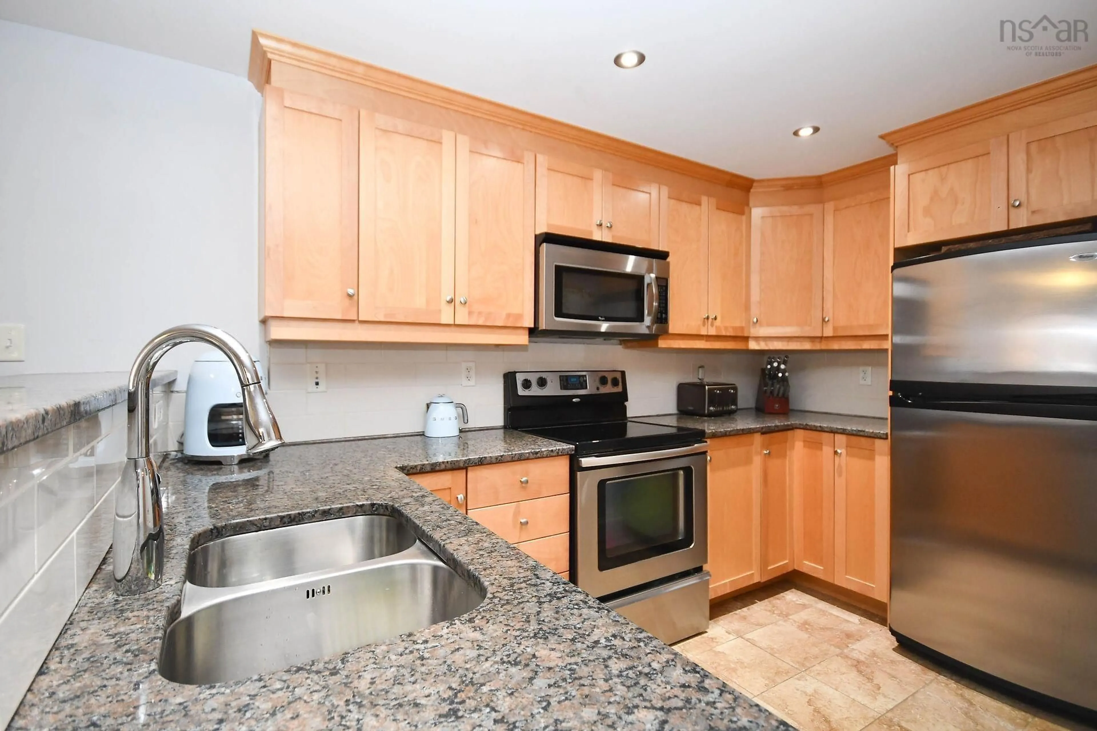 Standard kitchen, unknown for 200 Crown Dr #607, Halifax Nova Scotia B3N 0B1