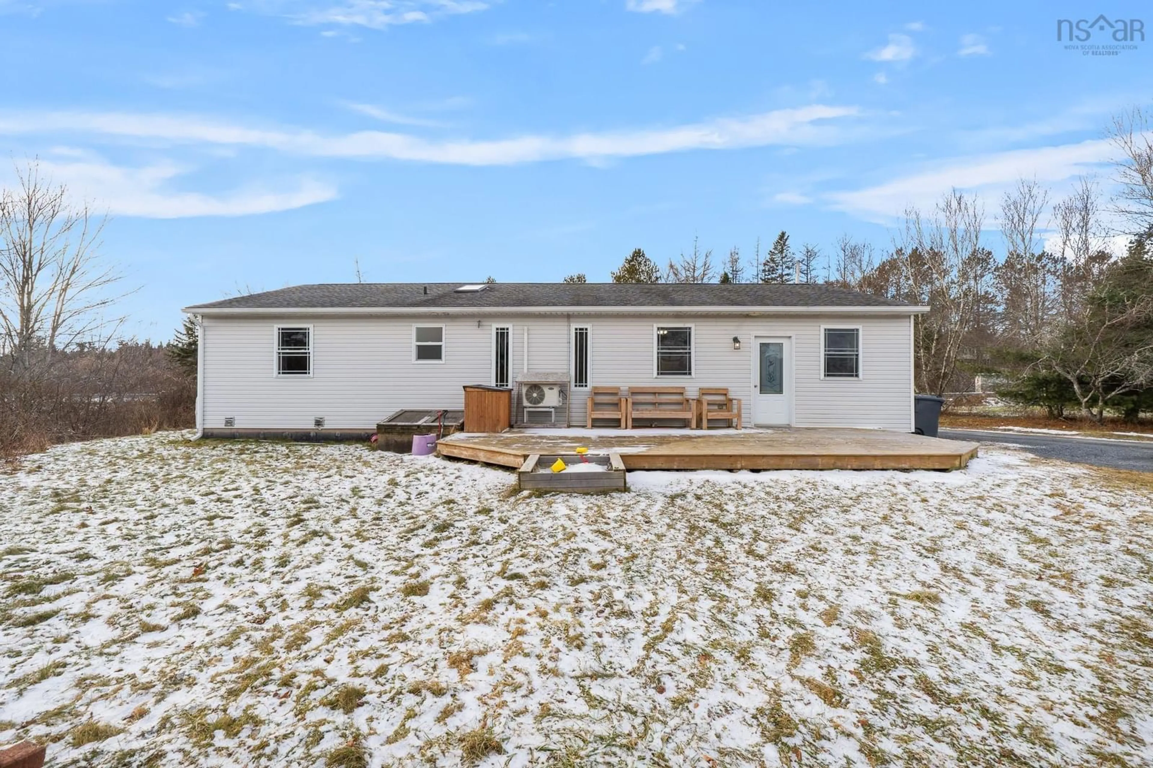 A pic from outside/outdoor area/front of a property/back of a property/a pic from drone, building for 31 Walker Service Rd, Lower Sackville Nova Scotia B4C 2P8