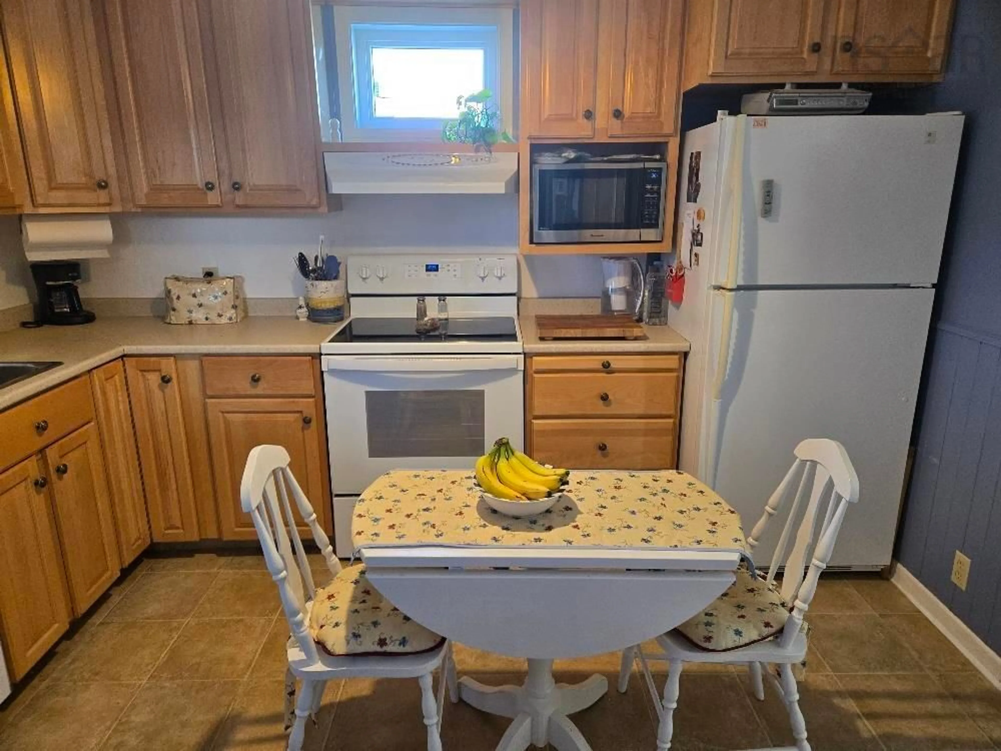 Standard kitchen, unknown for 3 North St, Truro Nova Scotia B2N 2C9