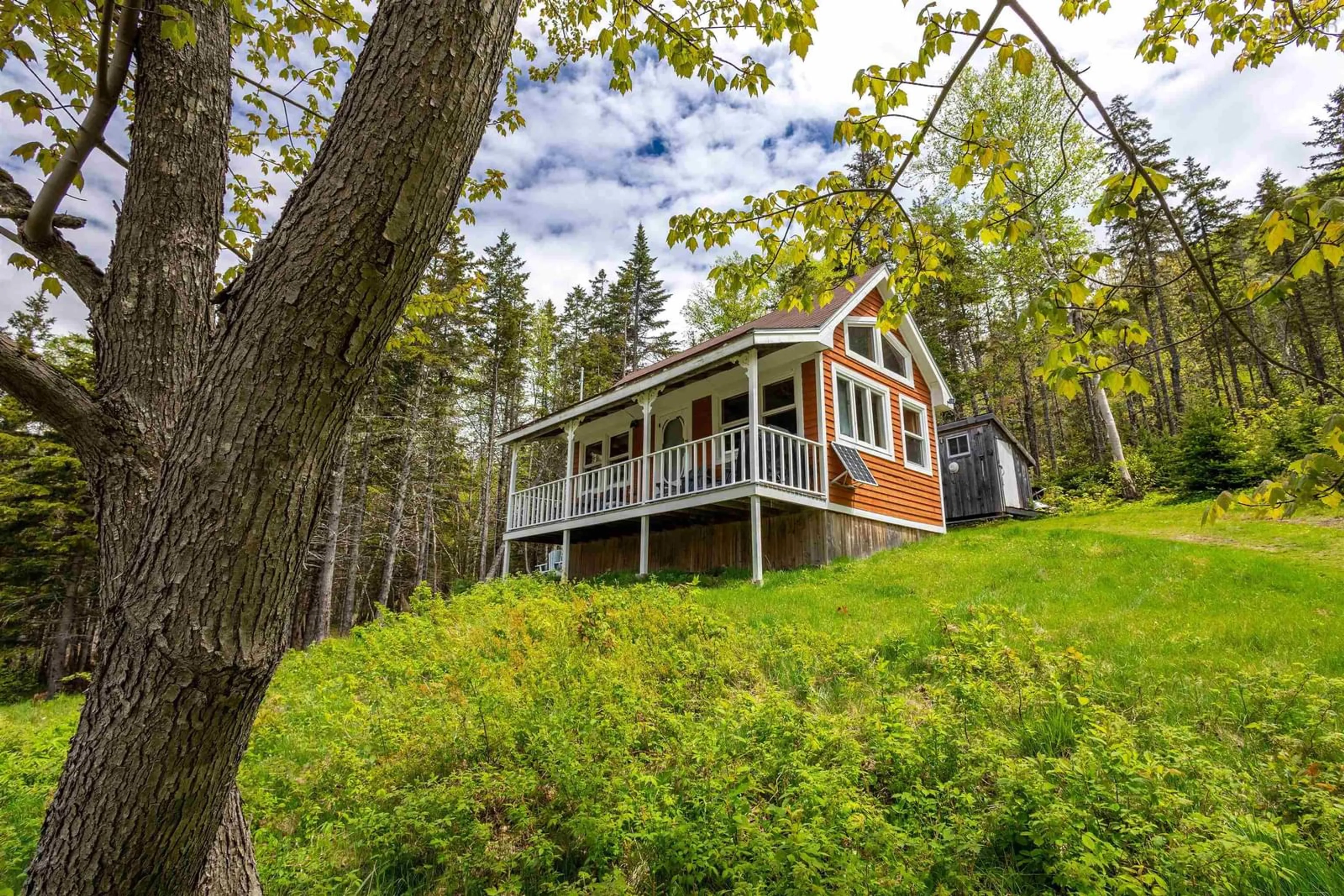 Home with vinyl exterior material, unknown for 47403 Cabot Trail, Goose Cove Nova Scotia B0E 1B0