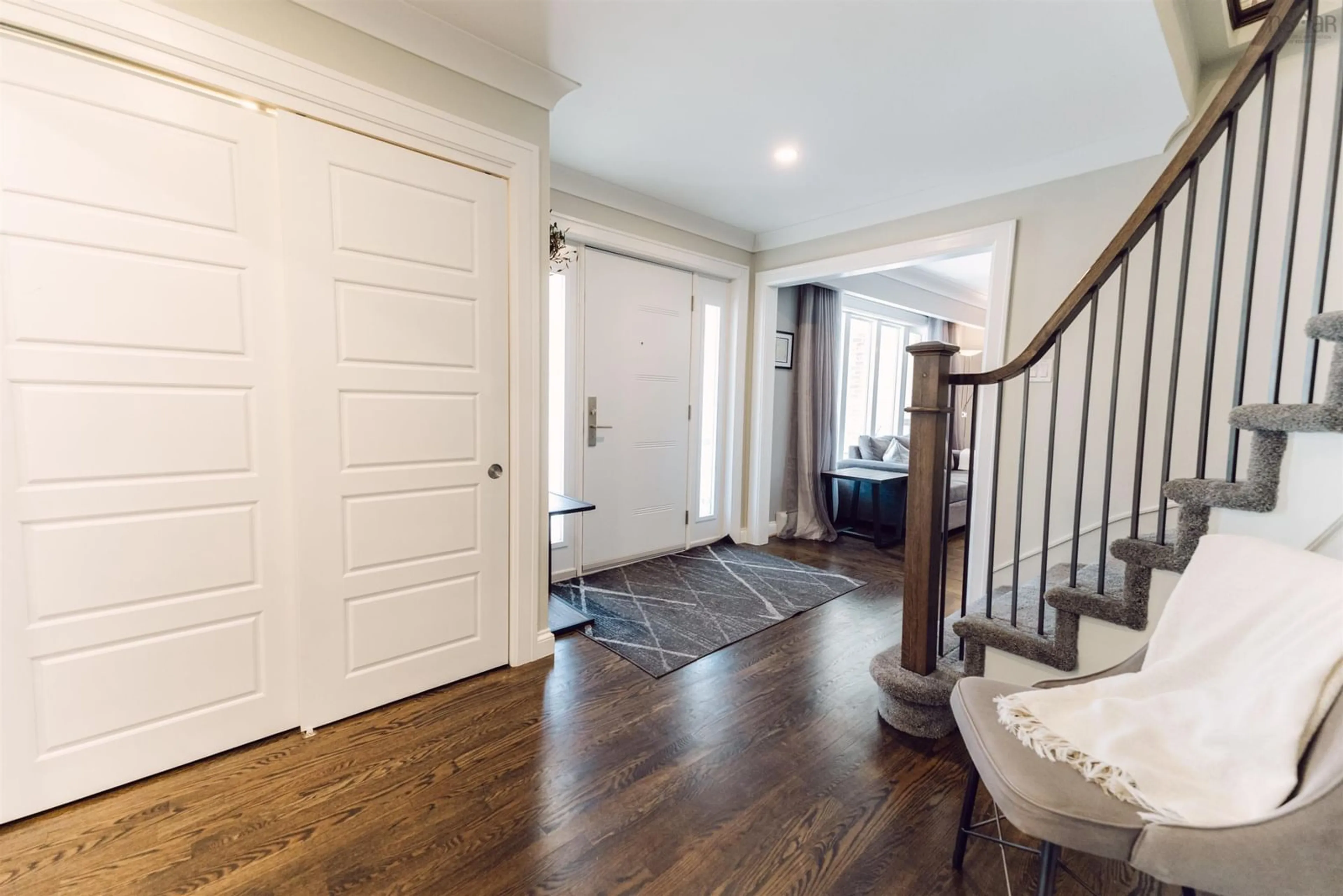 Indoor entryway for 158 Eaglewood Dr, Bedford Nova Scotia B4A 3B2