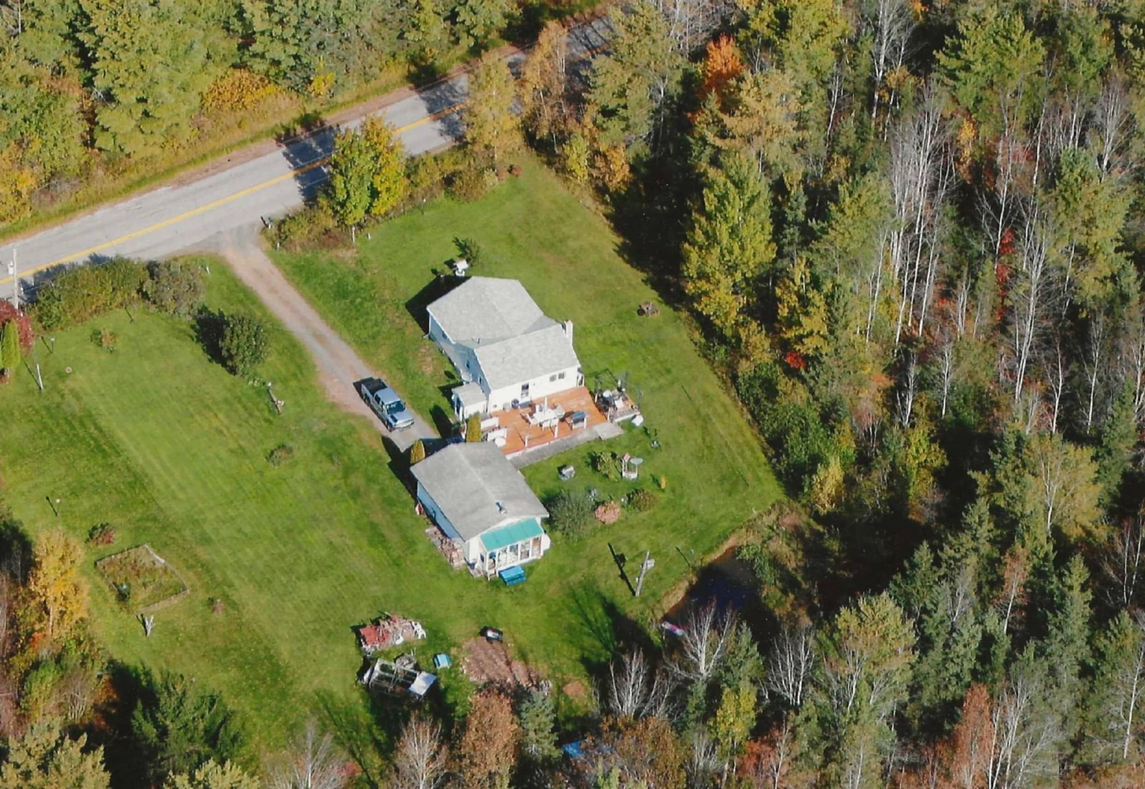 A pic from outside/outdoor area/front of a property/back of a property/a pic from drone, unknown for 332 Torbrook Rd, Nictaux Falls Nova Scotia B0S 1P0