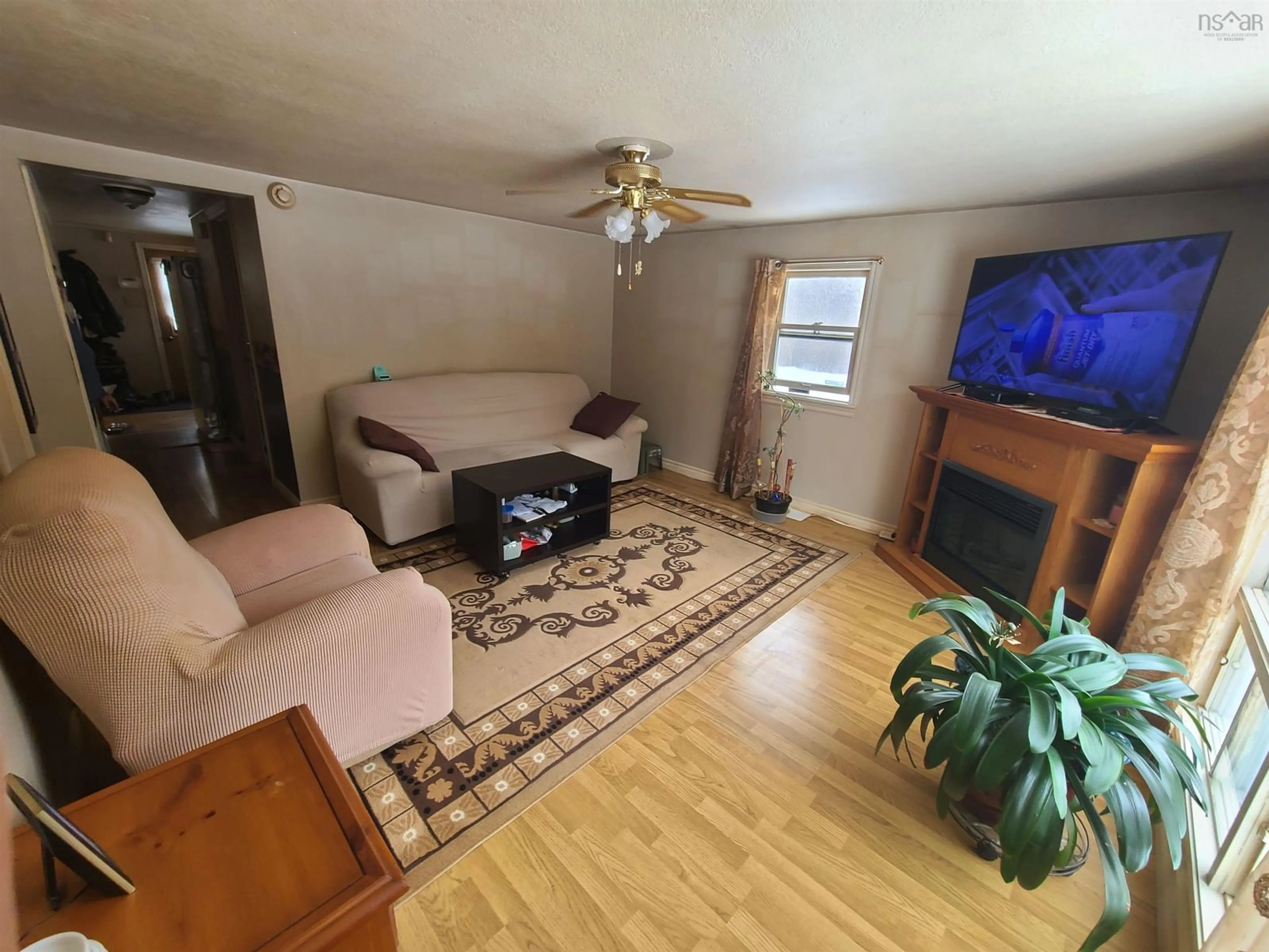 Living room with furniture, unknown for 332 Torbrook Rd, Nictaux Falls Nova Scotia B0S 1P0