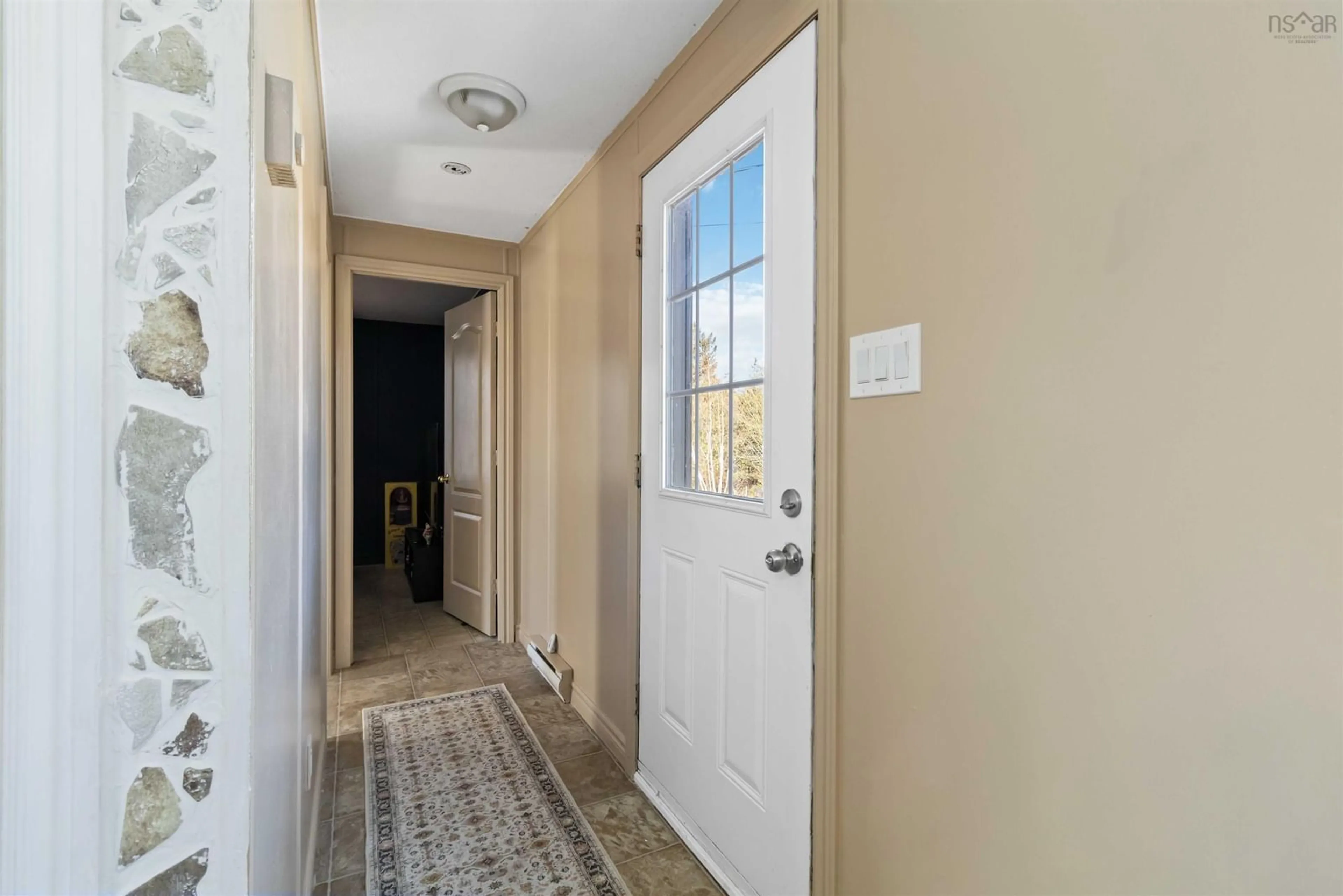 Indoor entryway for 1091 Mcmullin Rd, Antrim Nova Scotia B0N 1Y0