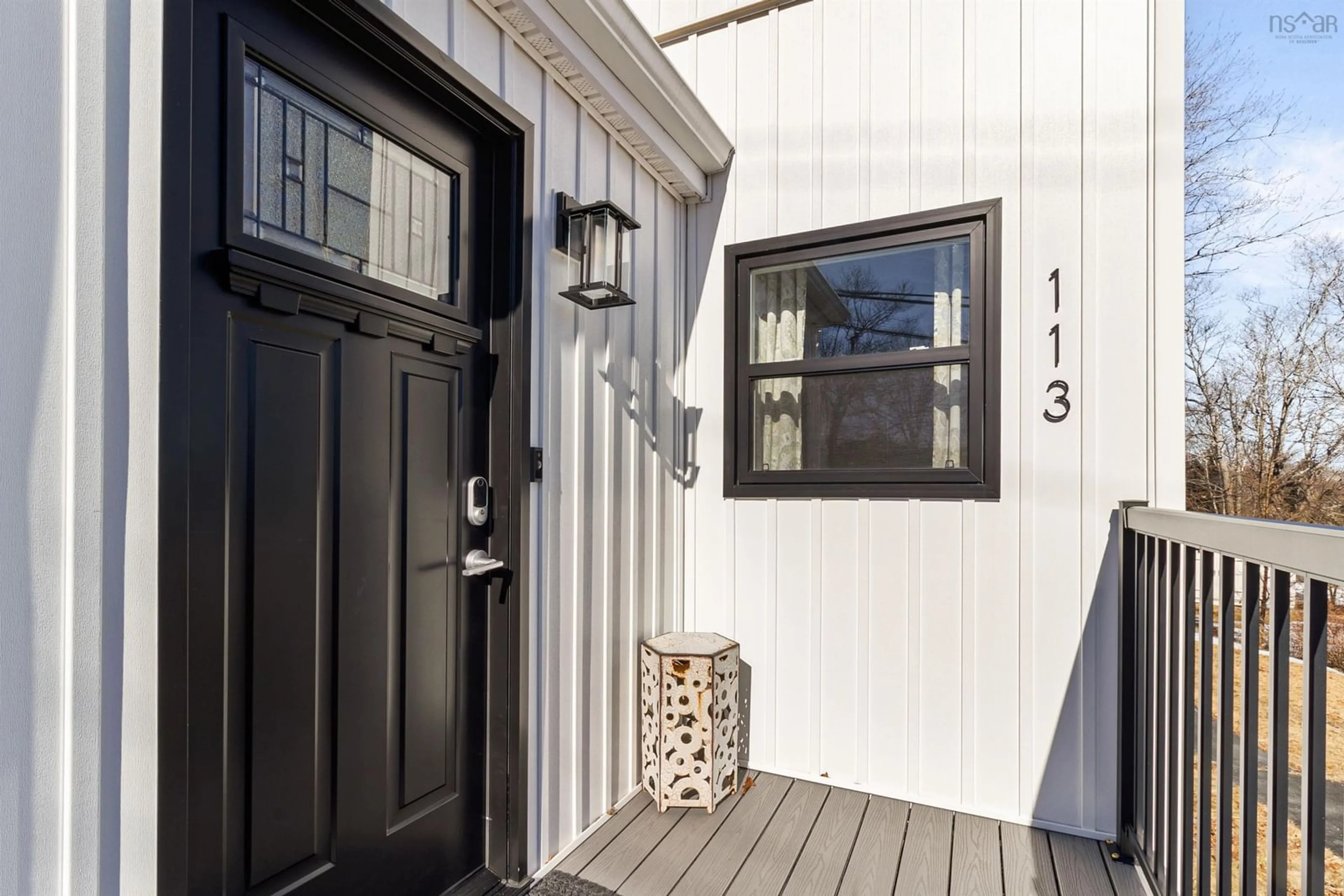 Indoor entryway for 113 Rutledge St, Bedford Nova Scotia B4A 1X7