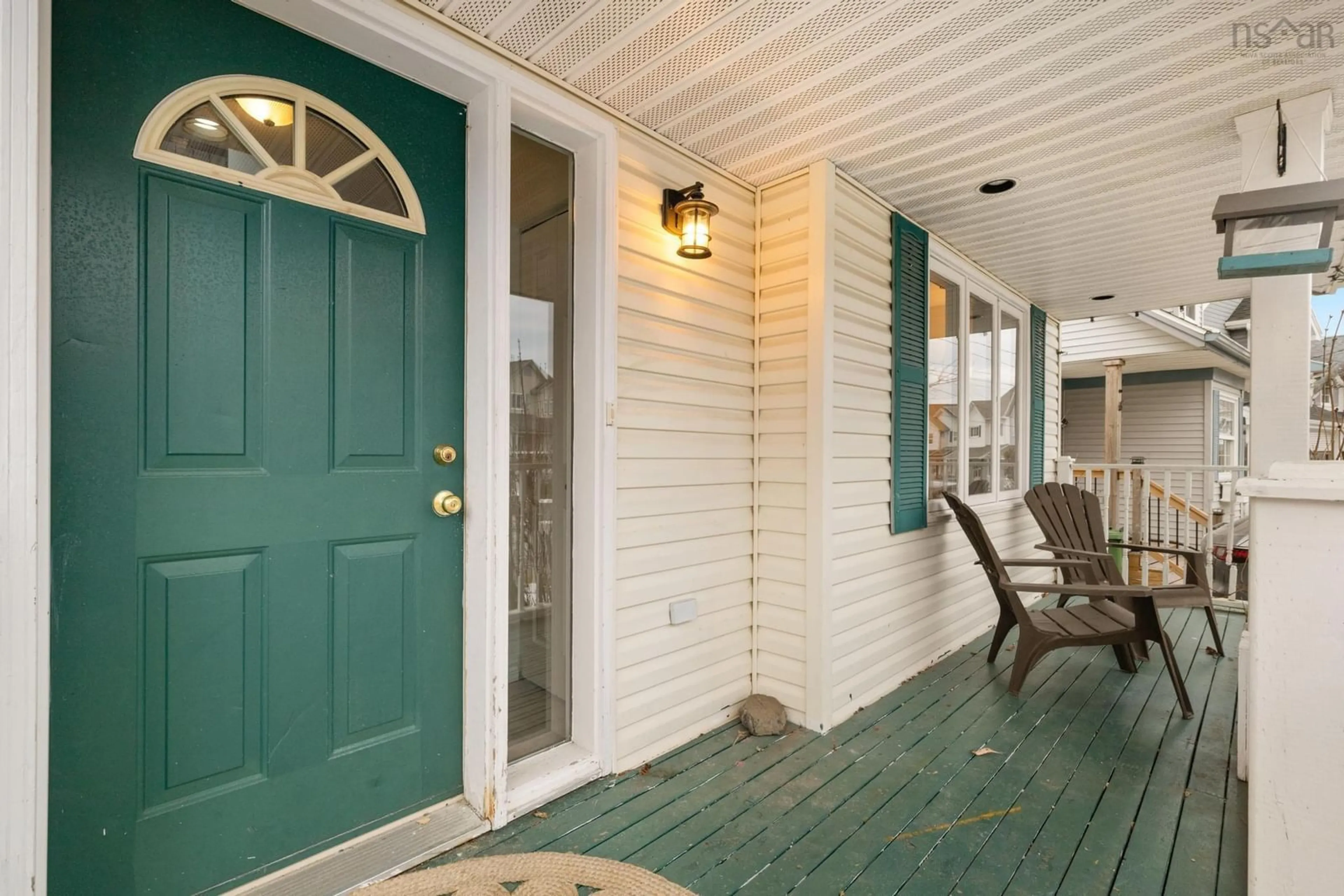 Indoor entryway for 4 Victoria Dr, Lower Sackville Nova Scotia B4C 4C3