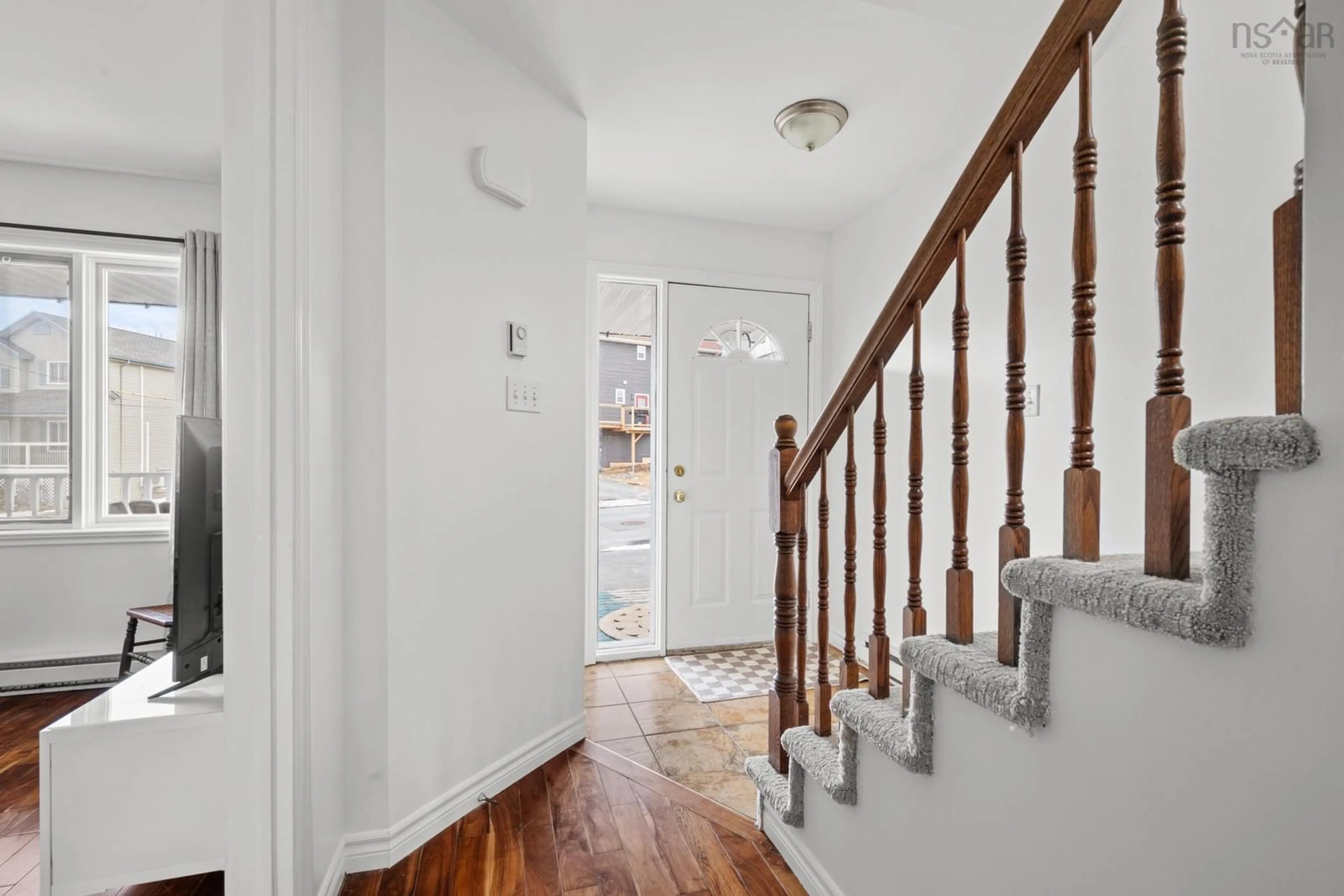 Indoor foyer for 4 Victoria Dr, Lower Sackville Nova Scotia B4C 4C3