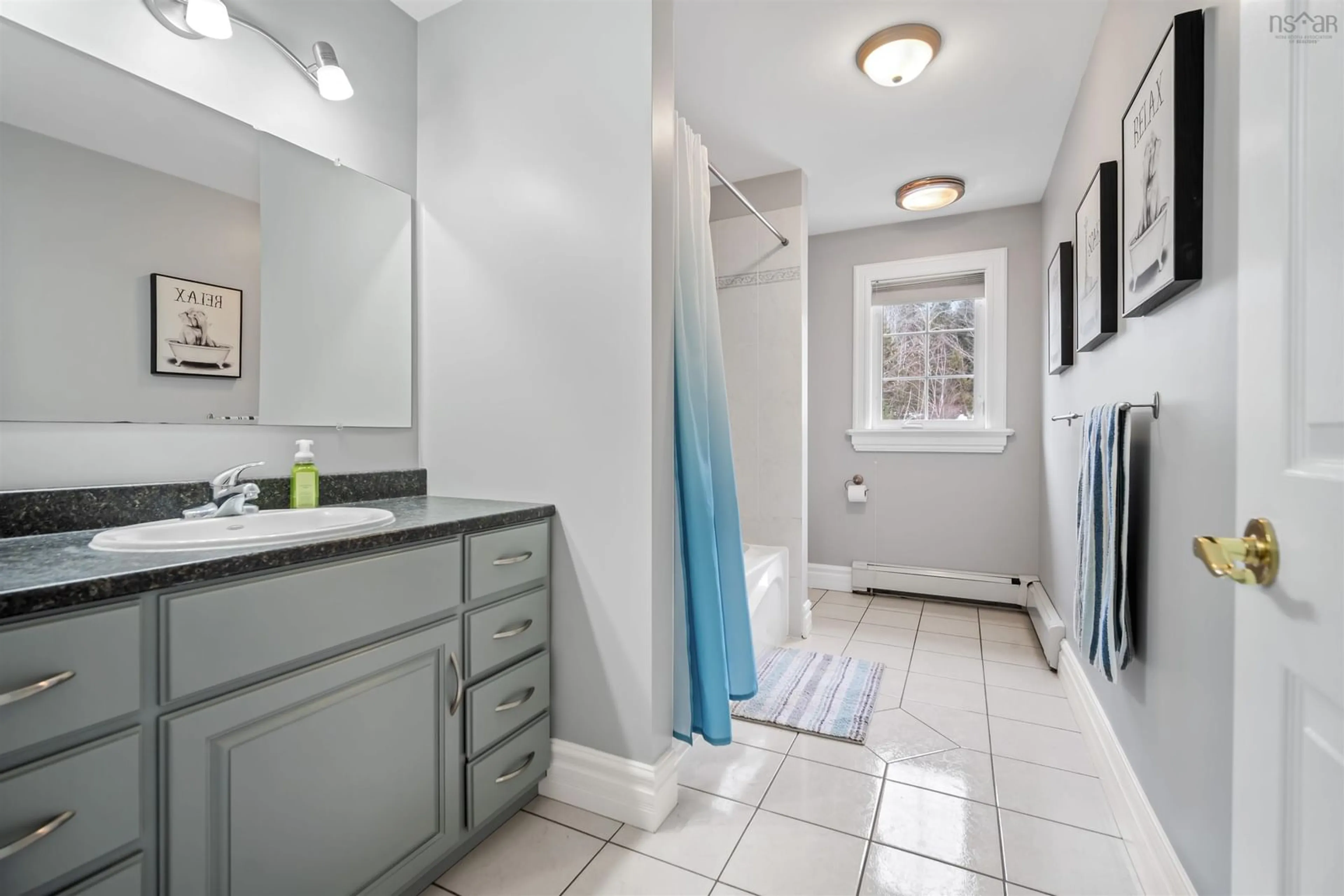 Standard bathroom, ceramic/tile floor for 118 Lincolnshire Dr, Fall River Nova Scotia B2T 1P8