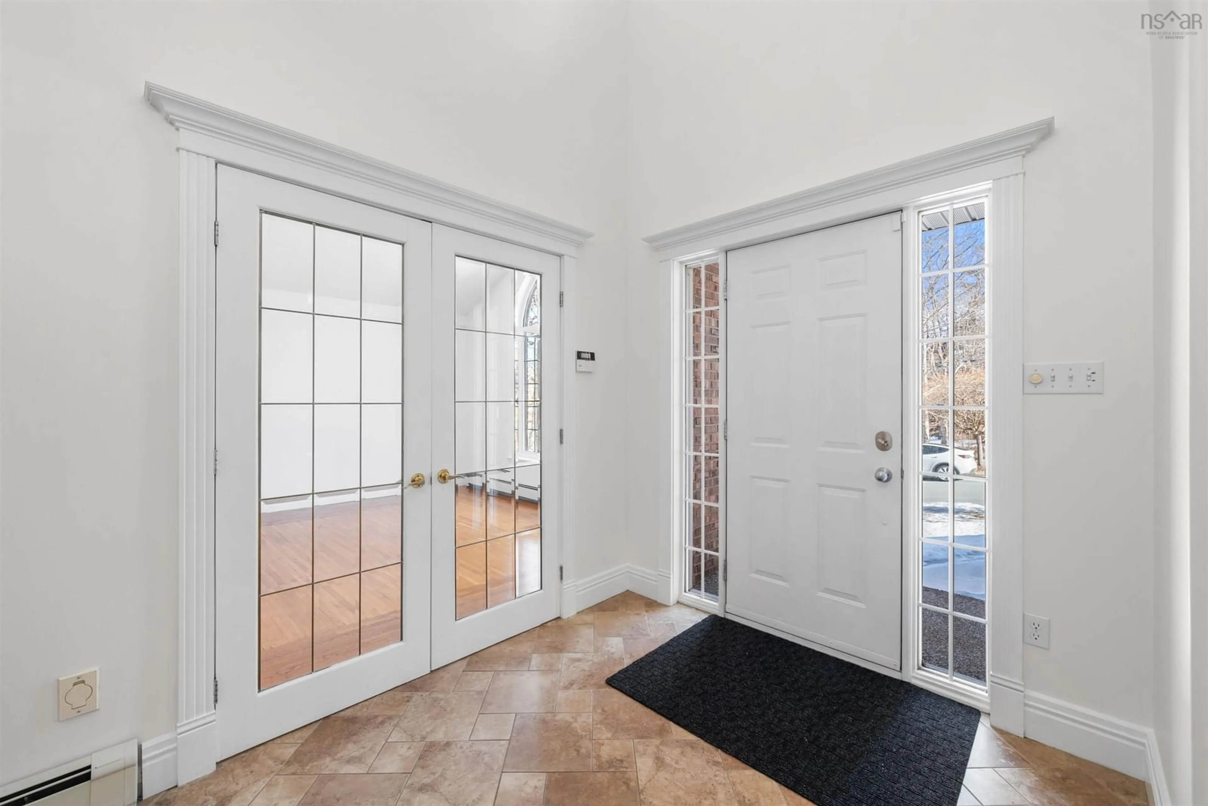 Indoor entryway for 54 Ahmadi Crescent, Bedford South Nova Scotia B4A 4E5