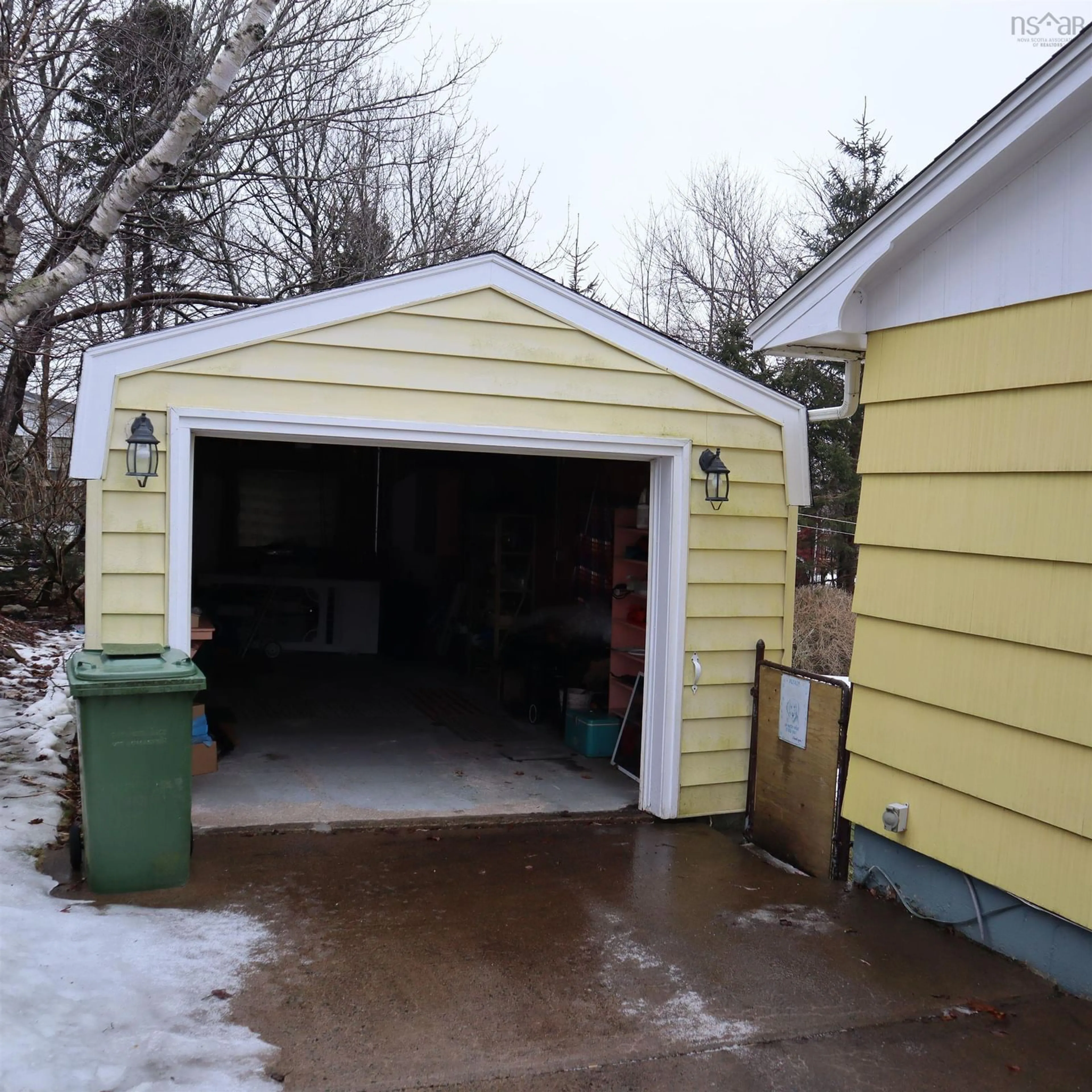 Indoor garage for 17 Gourok Ave, Dartmouth Nova Scotia B2X 2B1