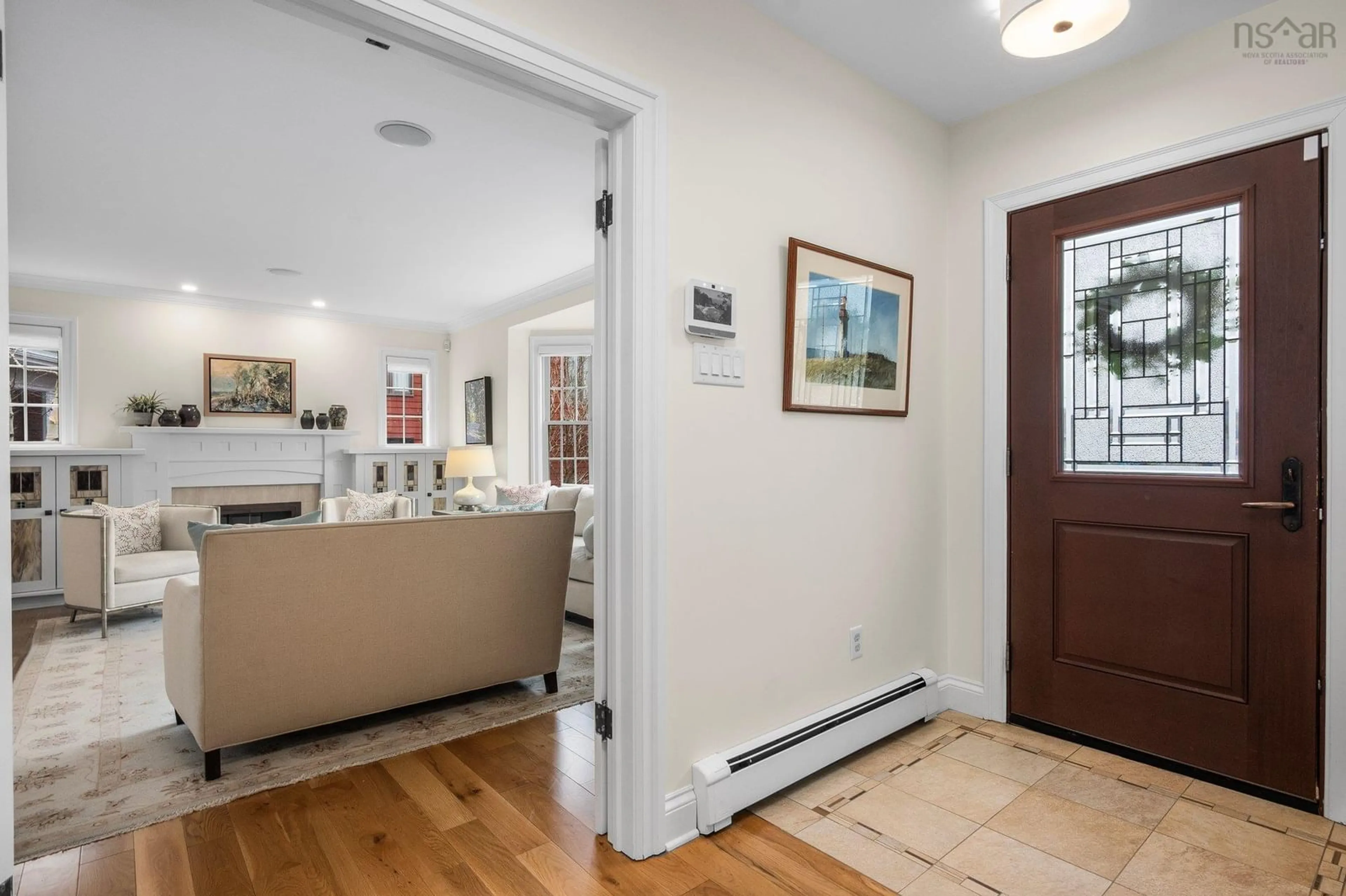 Indoor entryway for 1111 Rockcliffe St, Halifax Nova Scotia B3H 3Y7