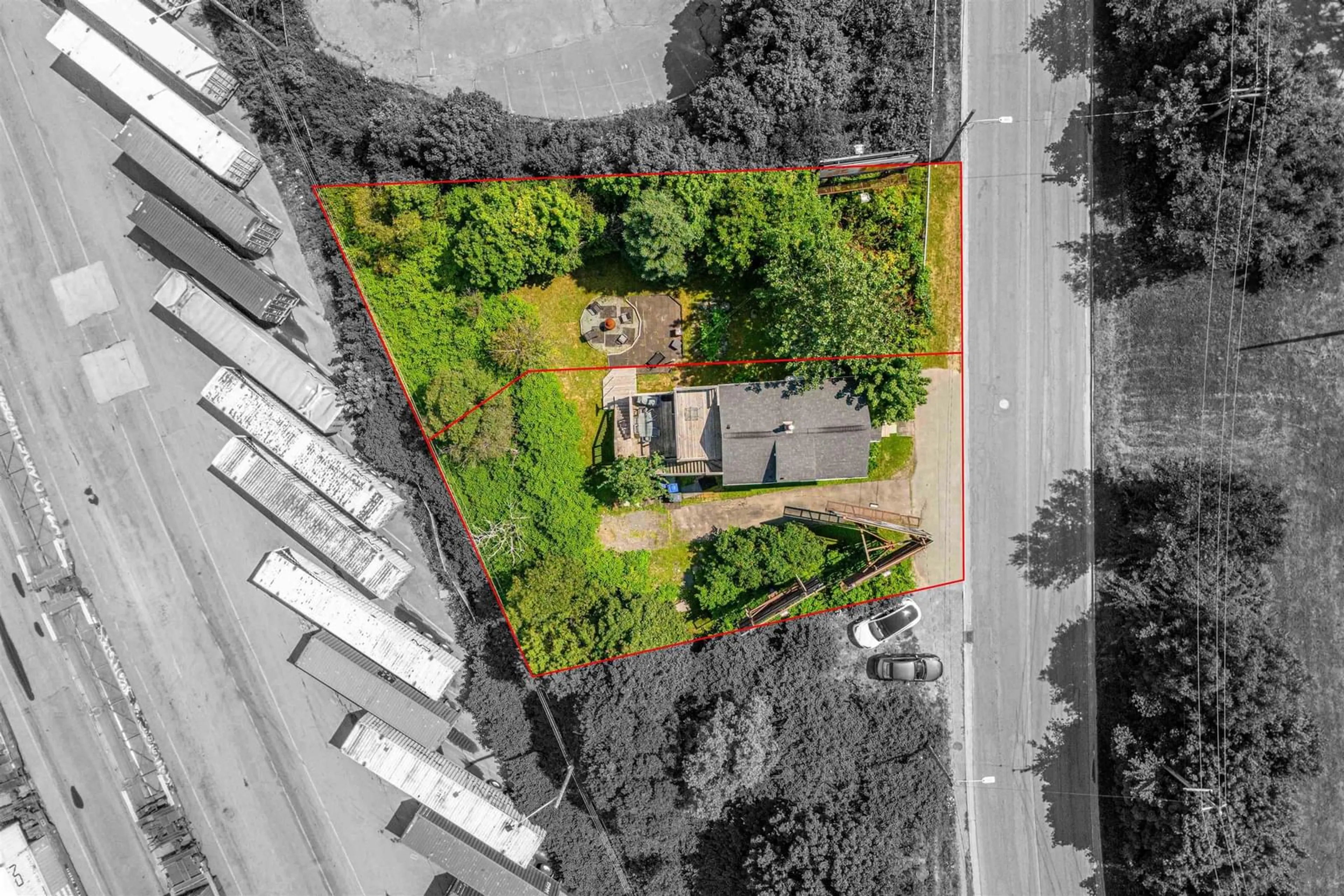 A pic from outside/outdoor area/front of a property/back of a property/a pic from drone, street for 3709 Barrington St, Halifax Nova Scotia B3K 2Y3
