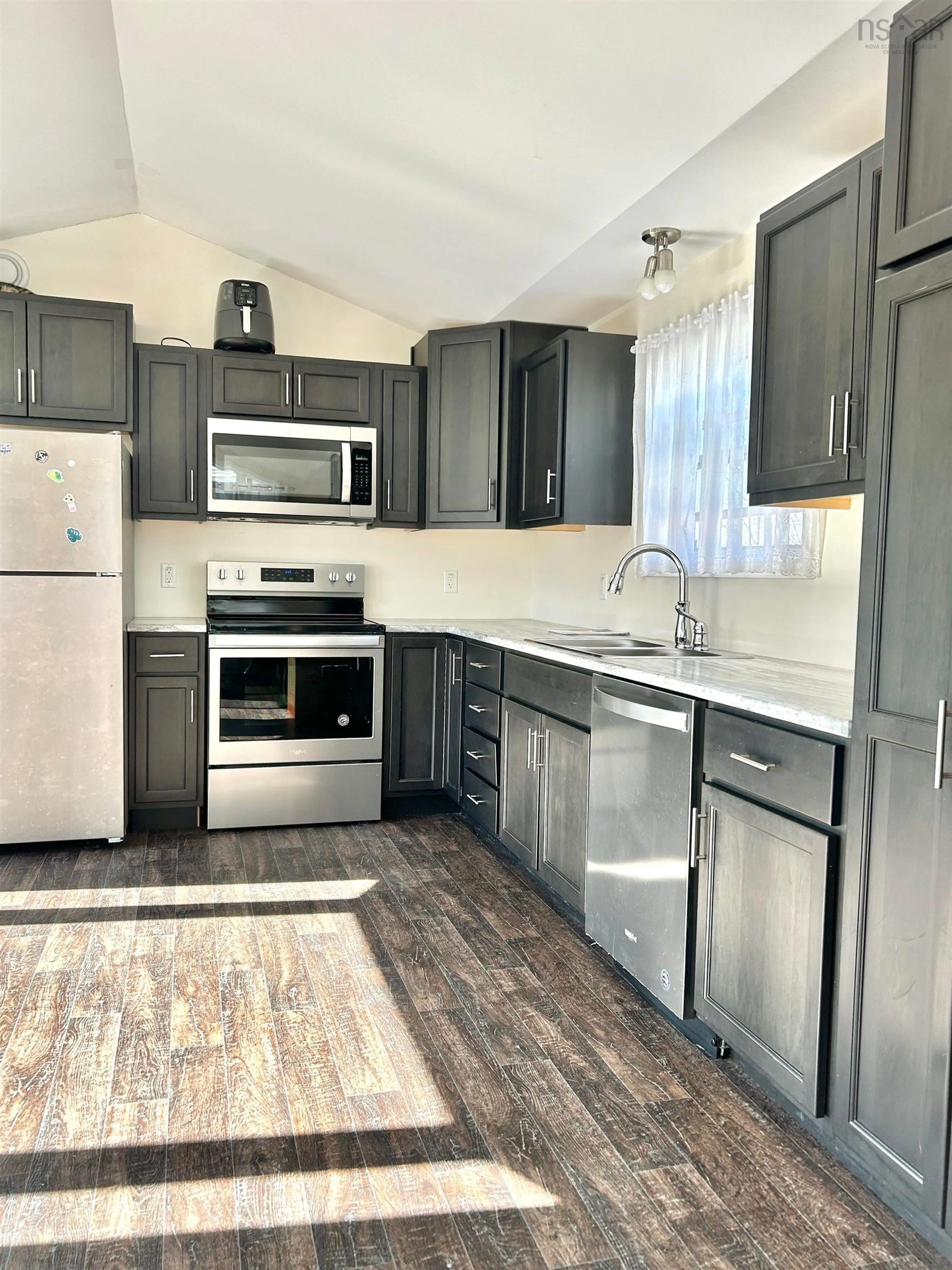 Open concept kitchen, unknown for 223 Parklane Dr, Lower Sackville Nova Scotia B4C 2W8