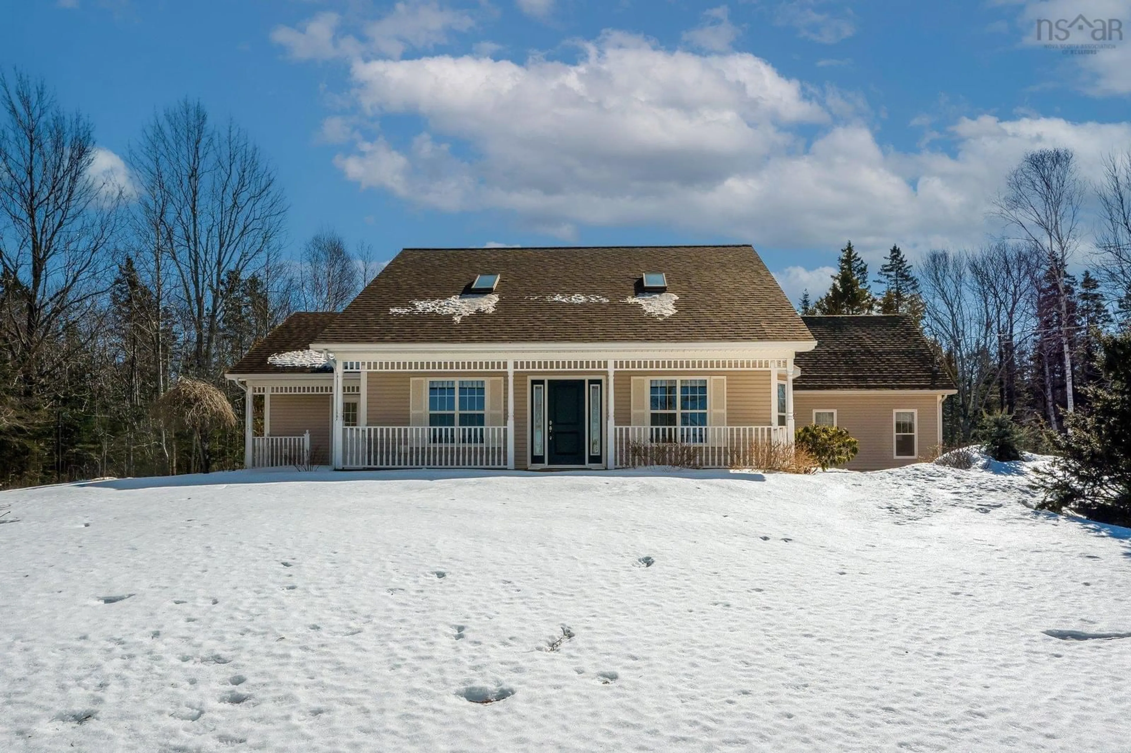 Home with vinyl exterior material, unknown for 600 Delusion Rd, Victoria Vale Nova Scotia B0P 1P0