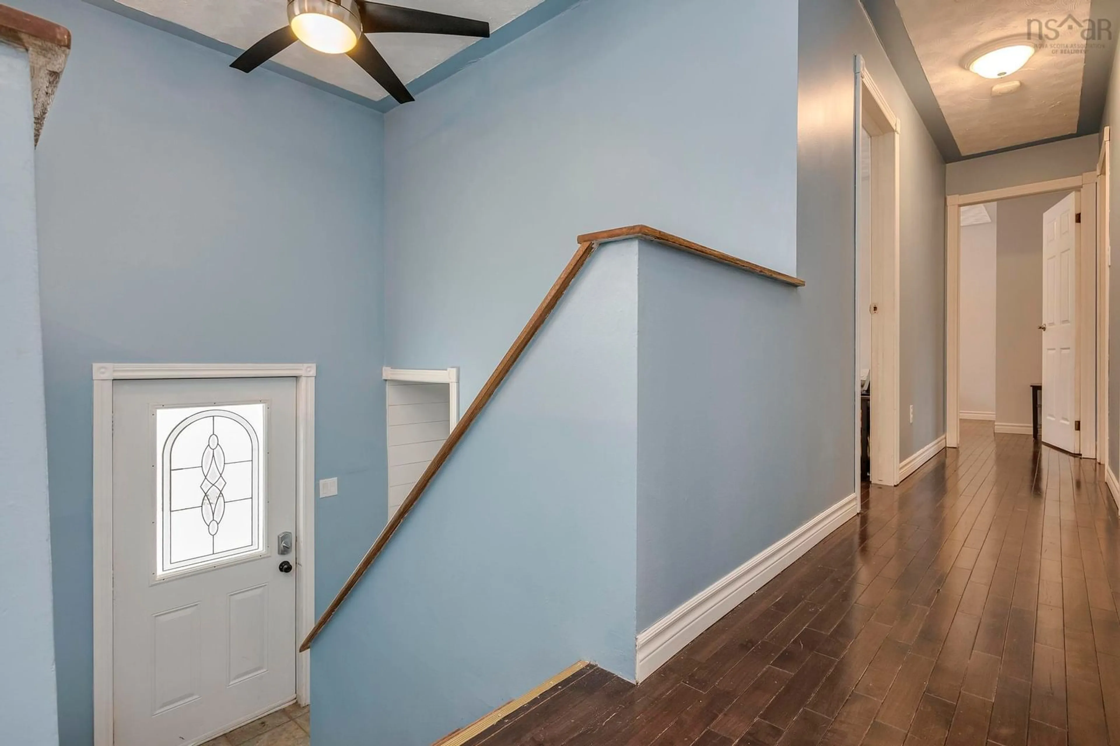 Indoor entryway for 831 Beaver St, Greenwood Nova Scotia B0P 1N0