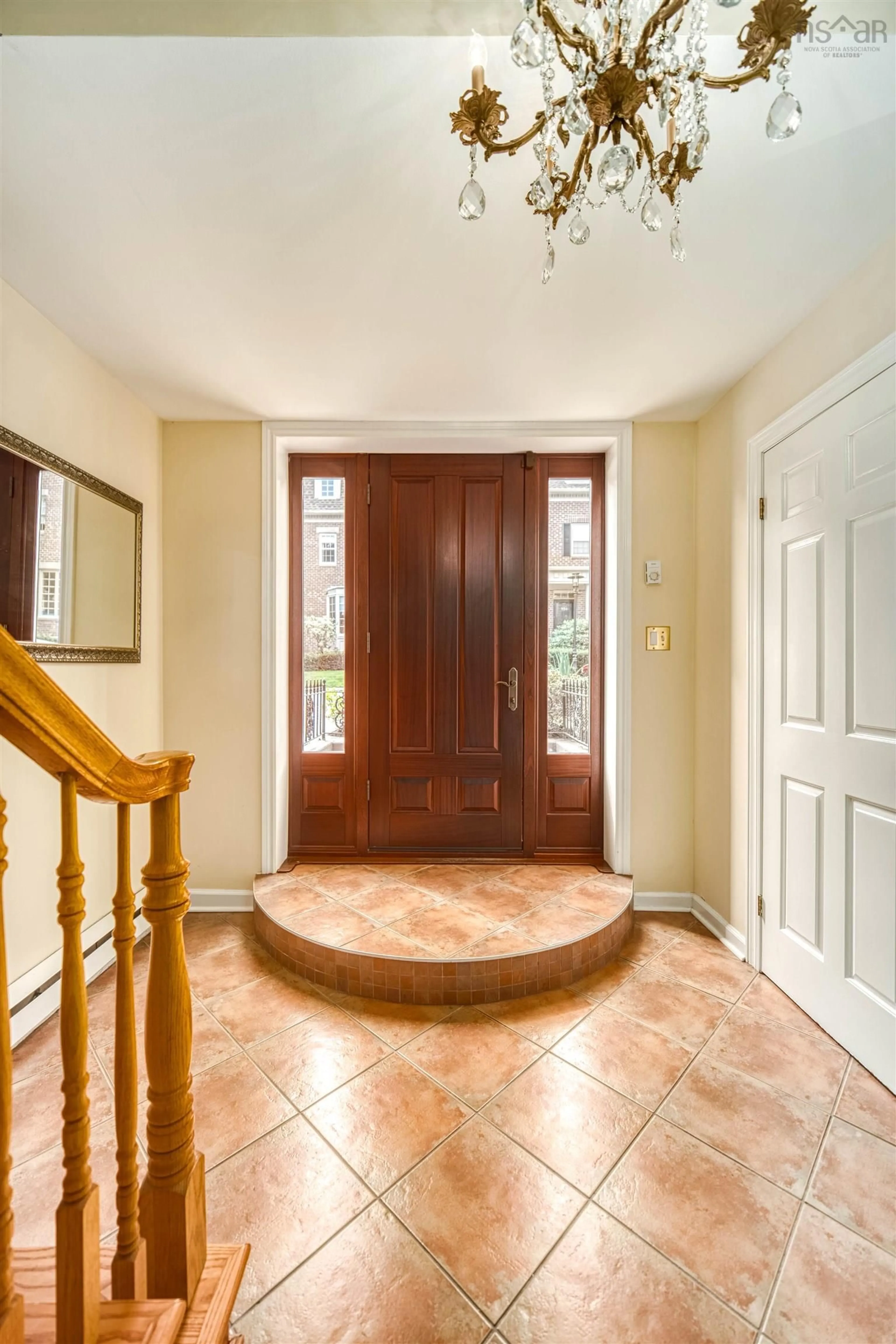 Indoor entryway for 951 Lindola Pl, Halifax Nova Scotia B3H 4M1