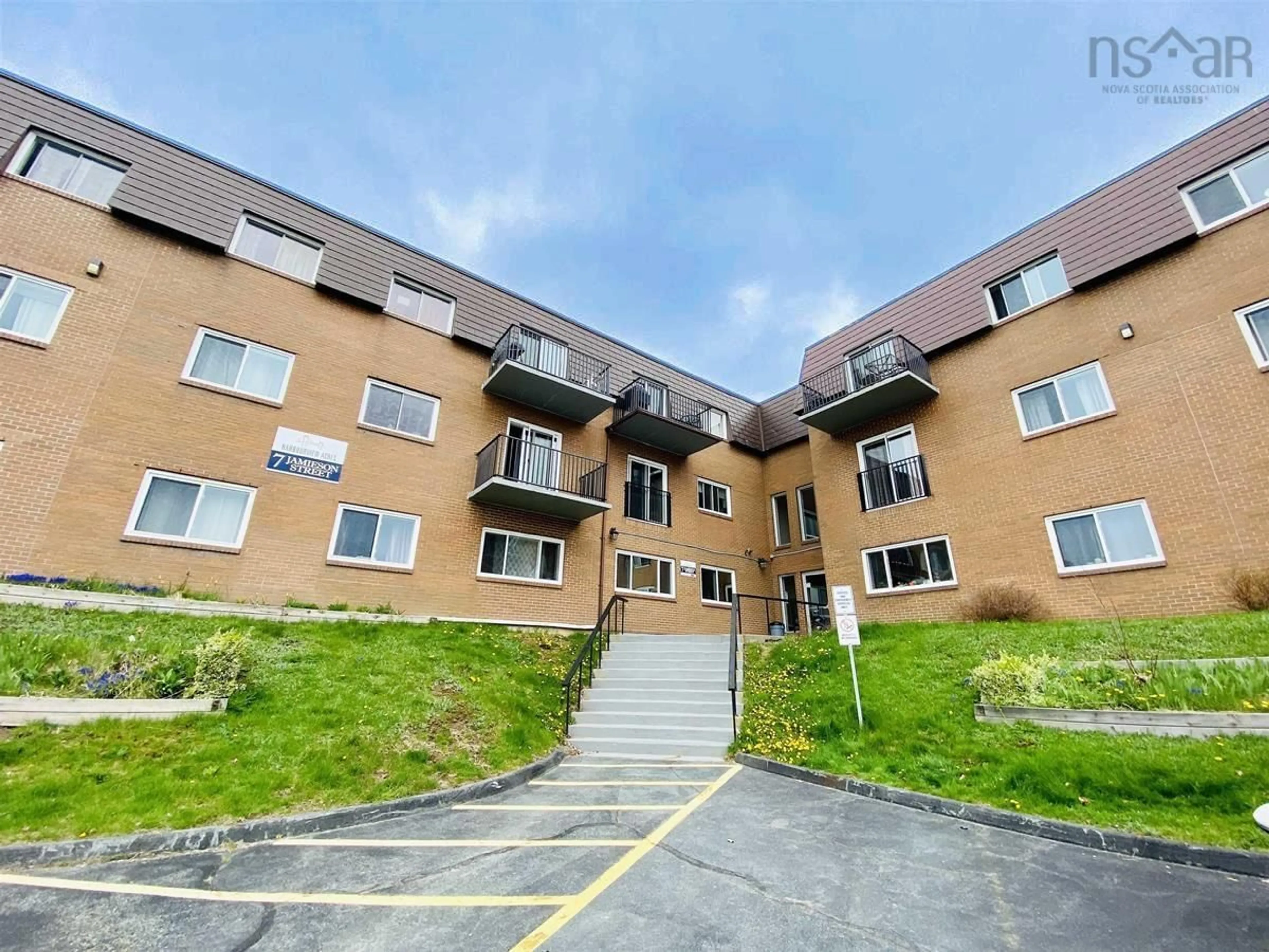 A pic from outside/outdoor area/front of a property/back of a property/a pic from drone, building for 7 Jamieson St #104, Dartmouth Nova Scotia B3A 4L2