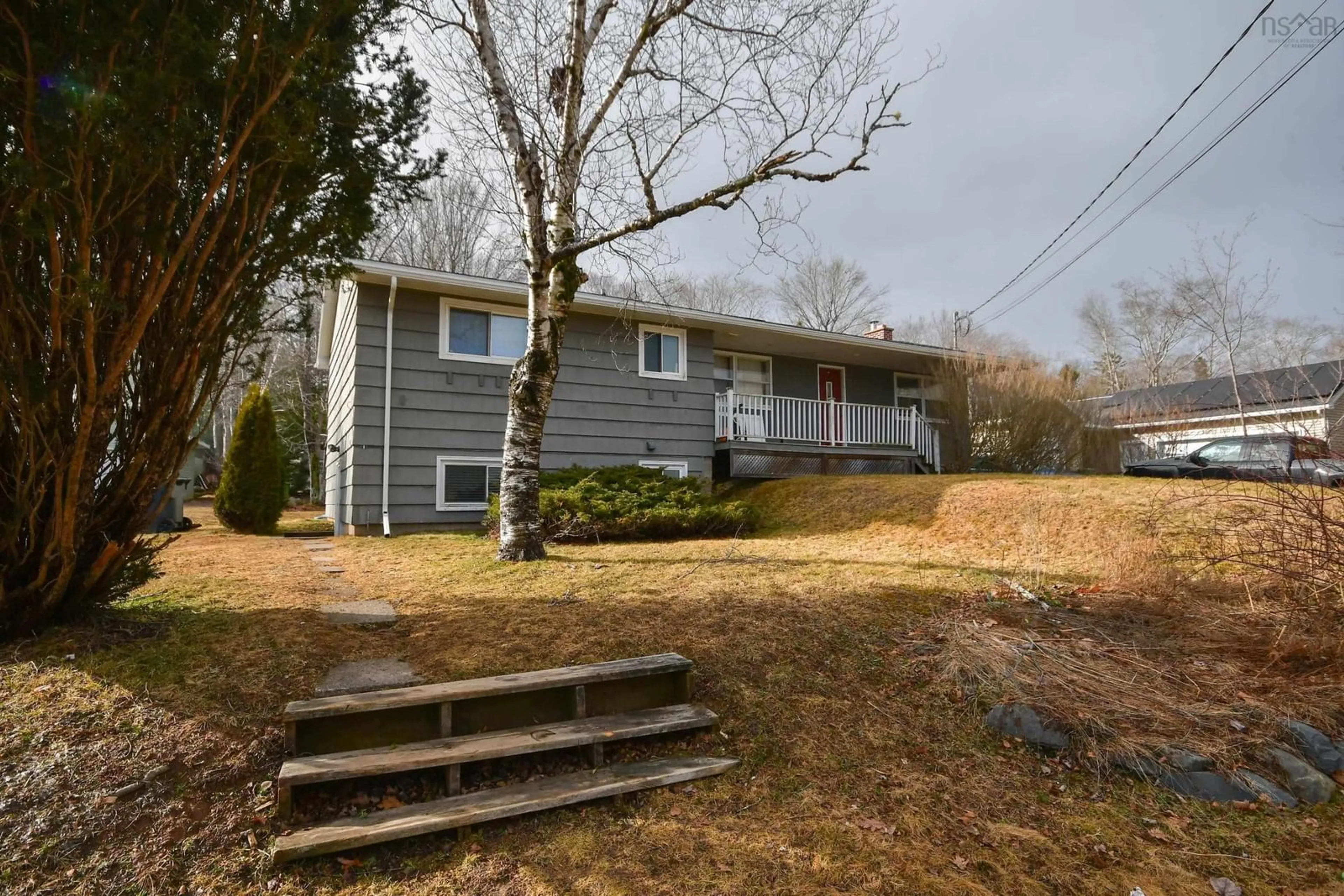 A pic from outside/outdoor area/front of a property/back of a property/a pic from drone, street for 184 Lockview Rd, Fall River Nova Scotia B2T 1J1