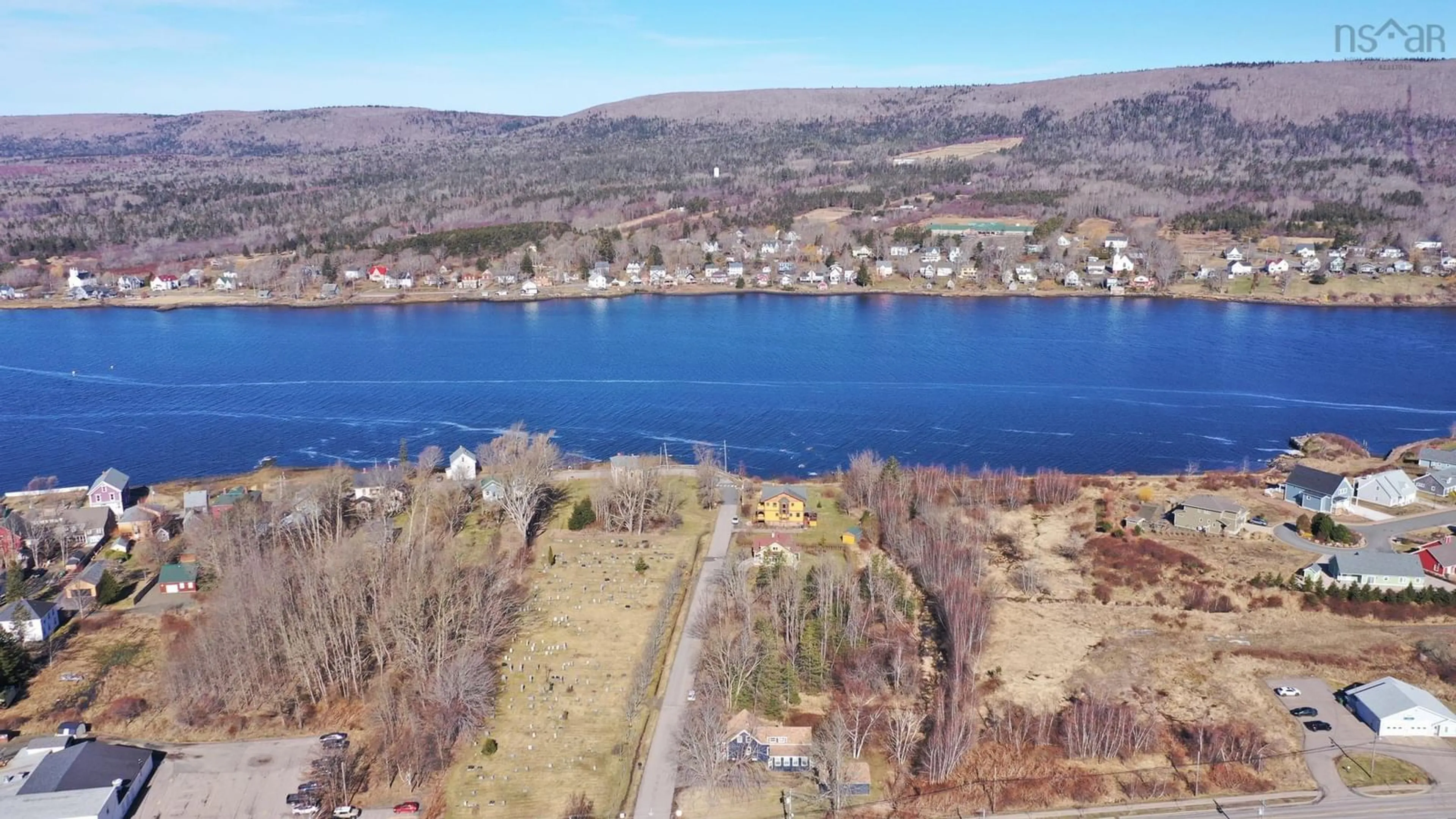 A pic from outside/outdoor area/front of a property/back of a property/a pic from drone, water/lake/river/ocean view for 62 Chapel St, Annapolis Royal Nova Scotia B0S 1A0