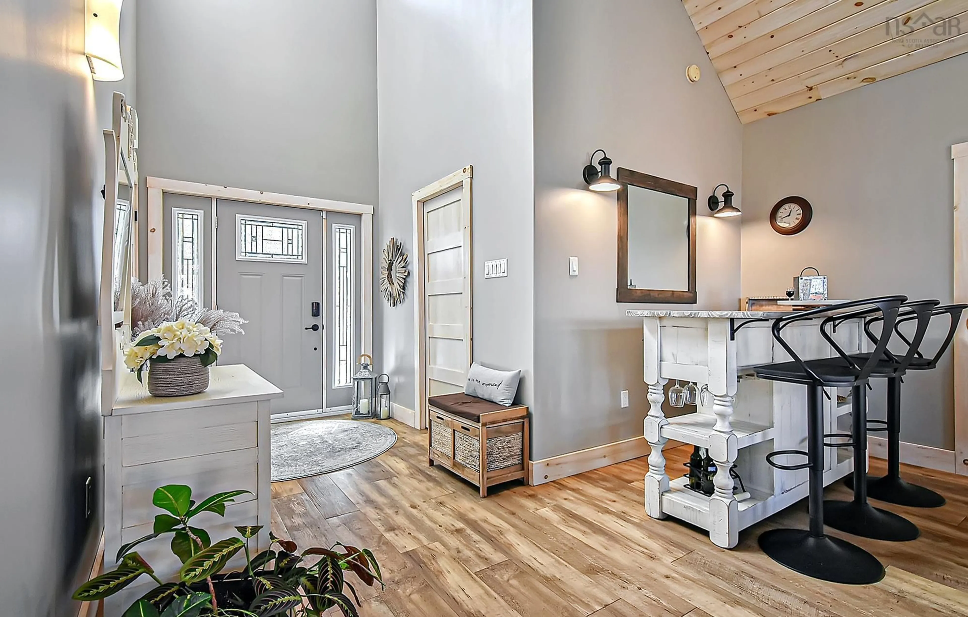 Indoor entryway for 94 Heritage Way, East Uniacke Nova Scotia B0N 1Z0