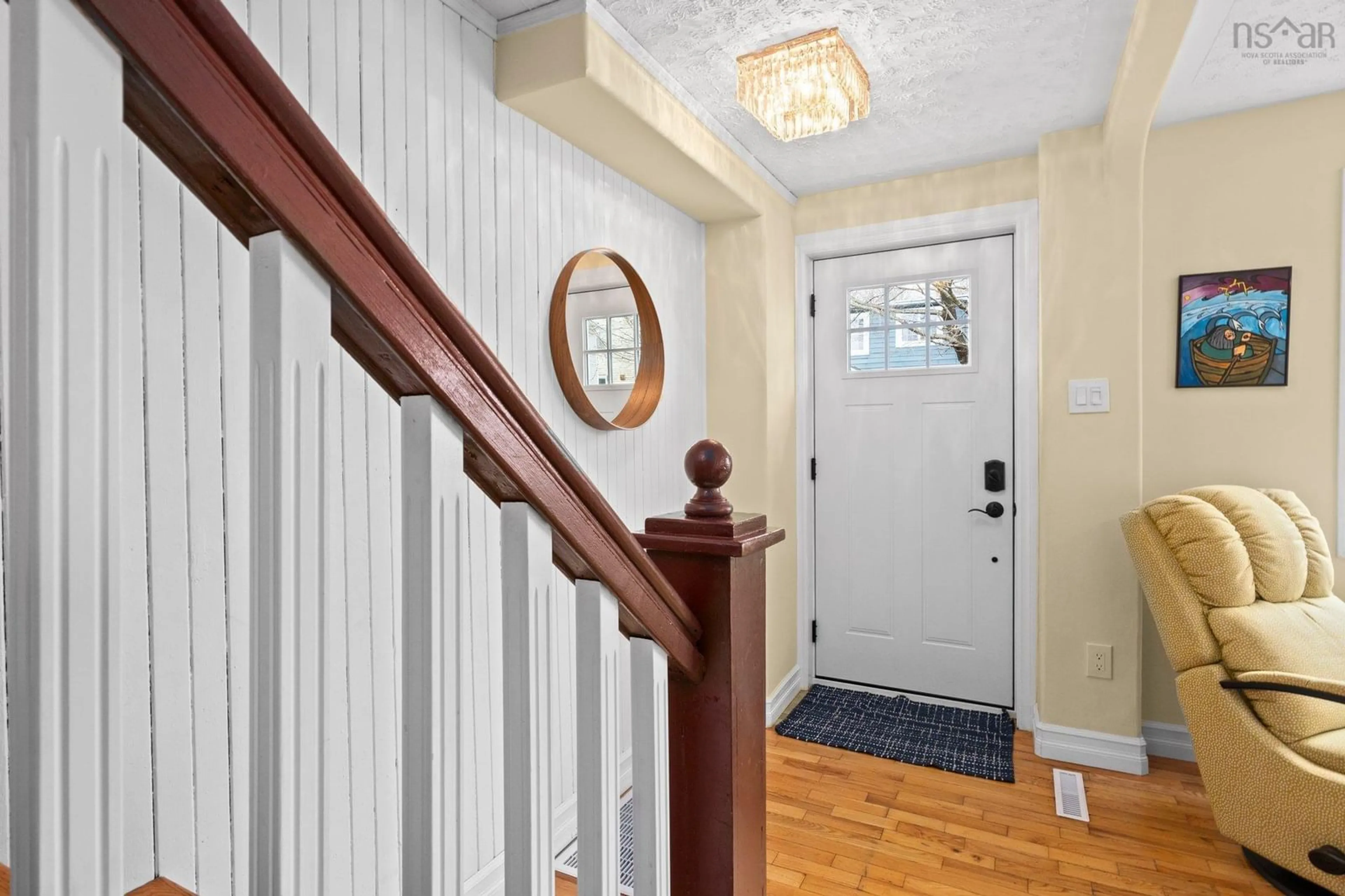 Indoor entryway for 5856 Livingstone St, Halifax Nova Scotia B3K 2C3
