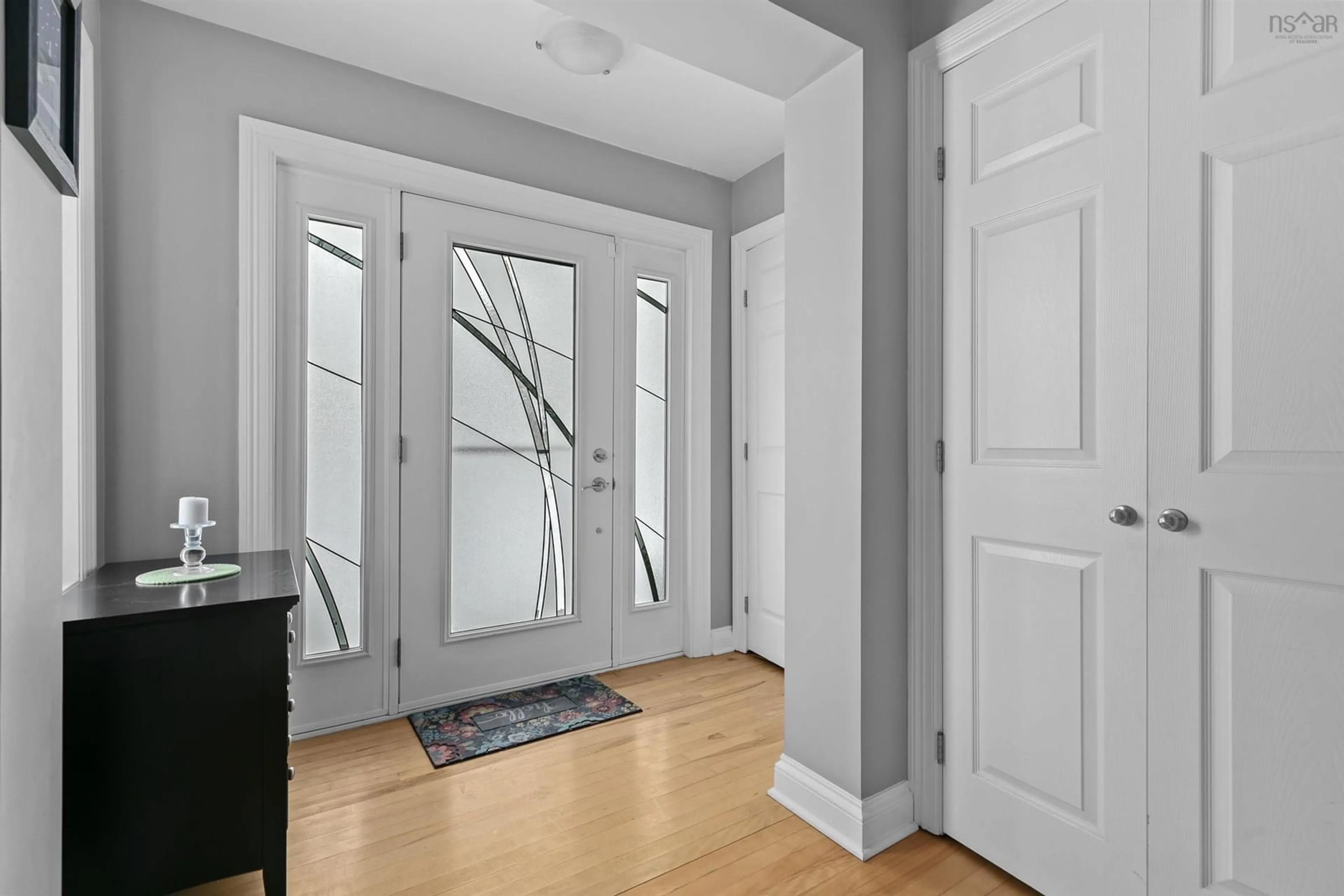 Indoor entryway for 7 Briarwood Crescent, Halifax Nova Scotia B3M 1P2