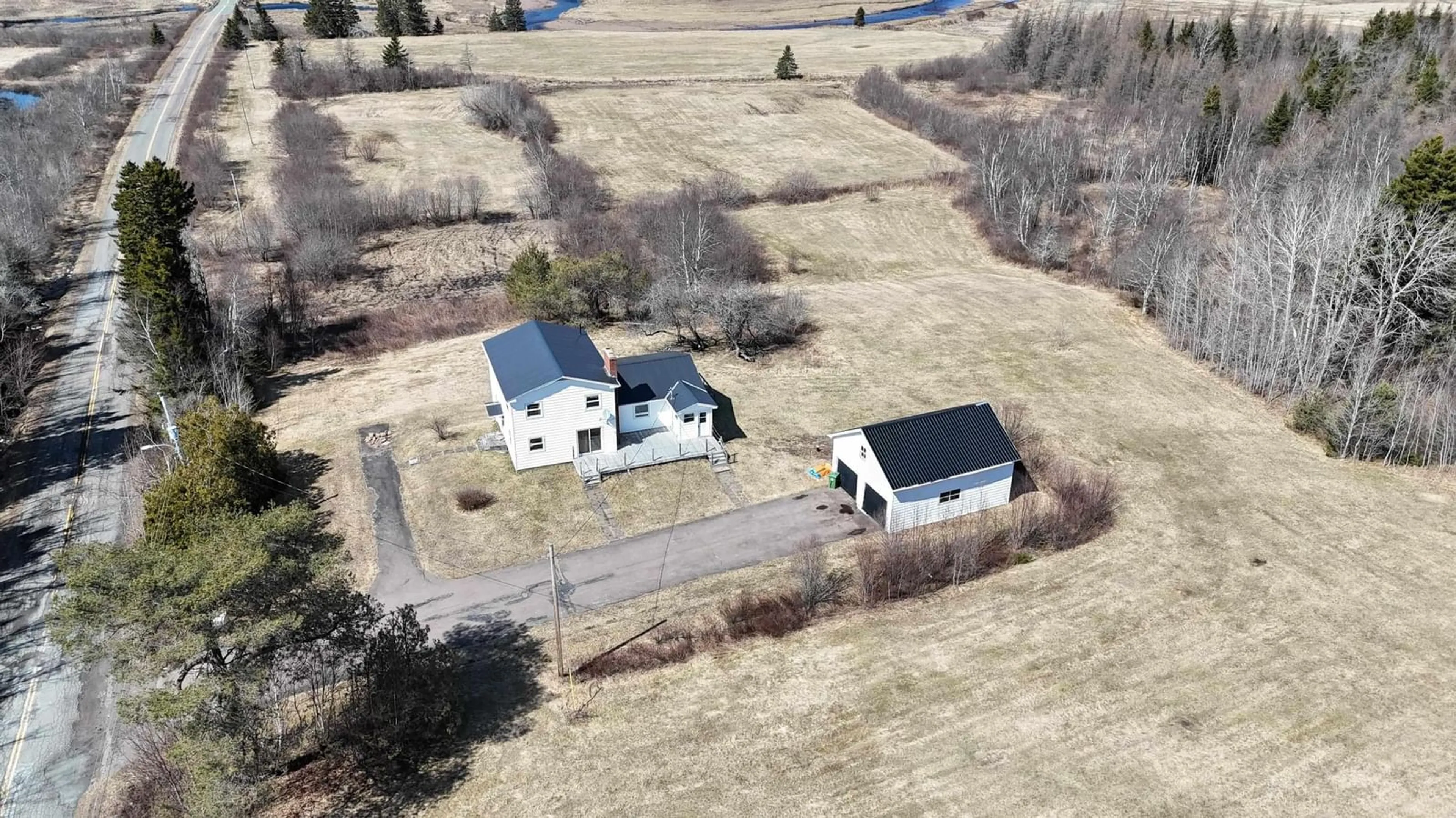 A pic from outside/outdoor area/front of a property/back of a property/a pic from drone, building for 2941 Apple River Rd, Apple River Nova Scotia B0M 1S0