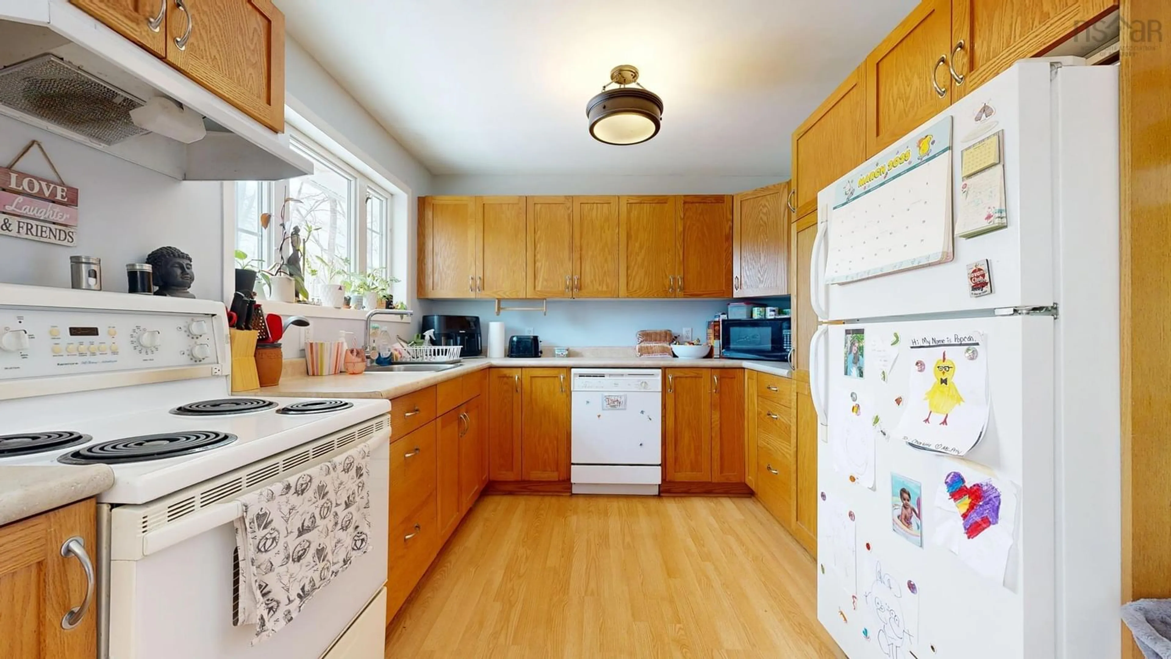 Standard kitchen, wood/laminate floor for 7 Freeman Cr  Pleasantville/, Conquerall Bank Nova Scotia B4V 0S8