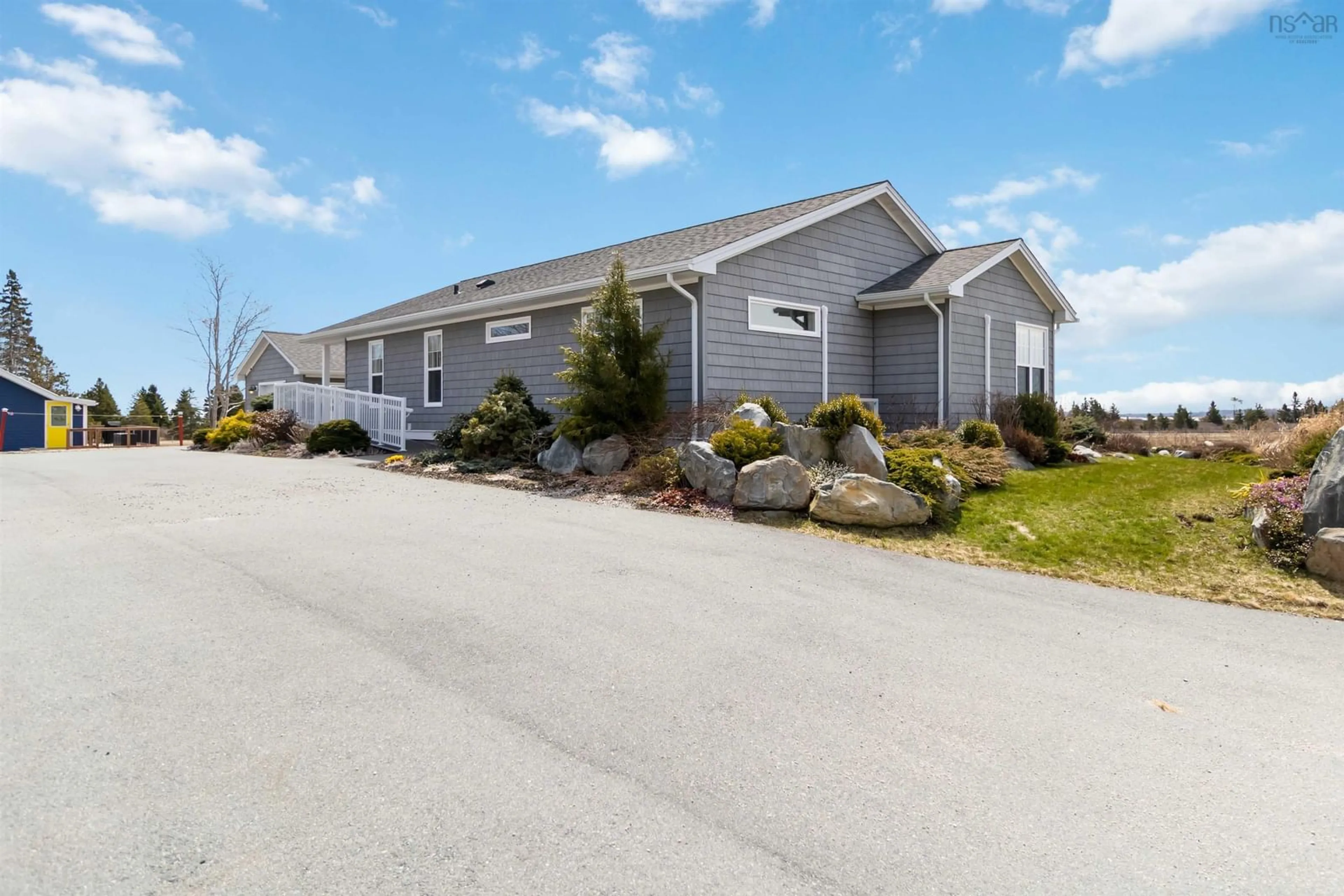 Home with vinyl exterior material, unknown for 7573 Lighthouse Rte, Summerville Centre Nova Scotia B0T 1T0