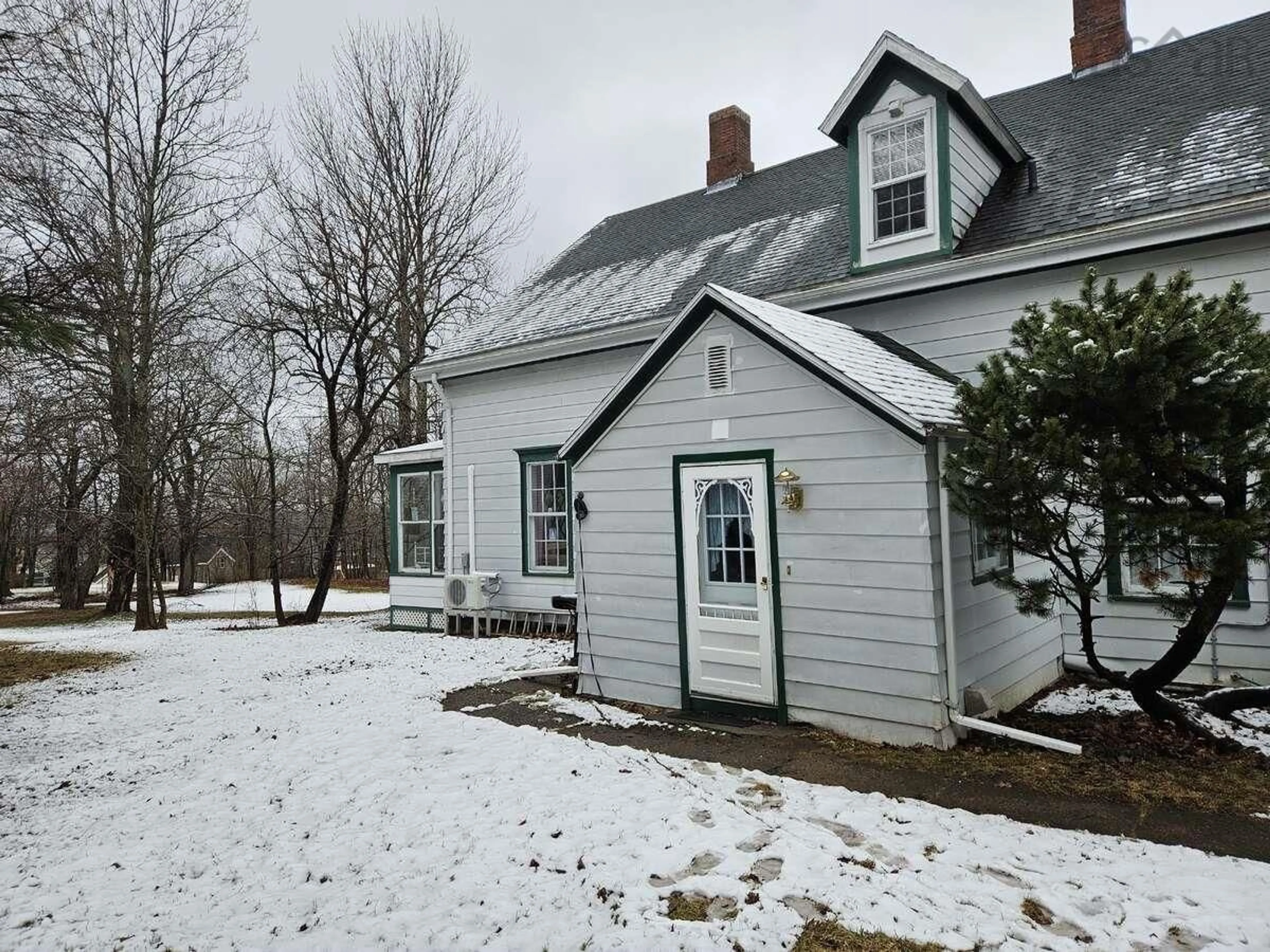 A pic from outside/outdoor area/front of a property/back of a property/a pic from drone, street for 85 Alexander St, New Glasgow Nova Scotia B2H 2S6