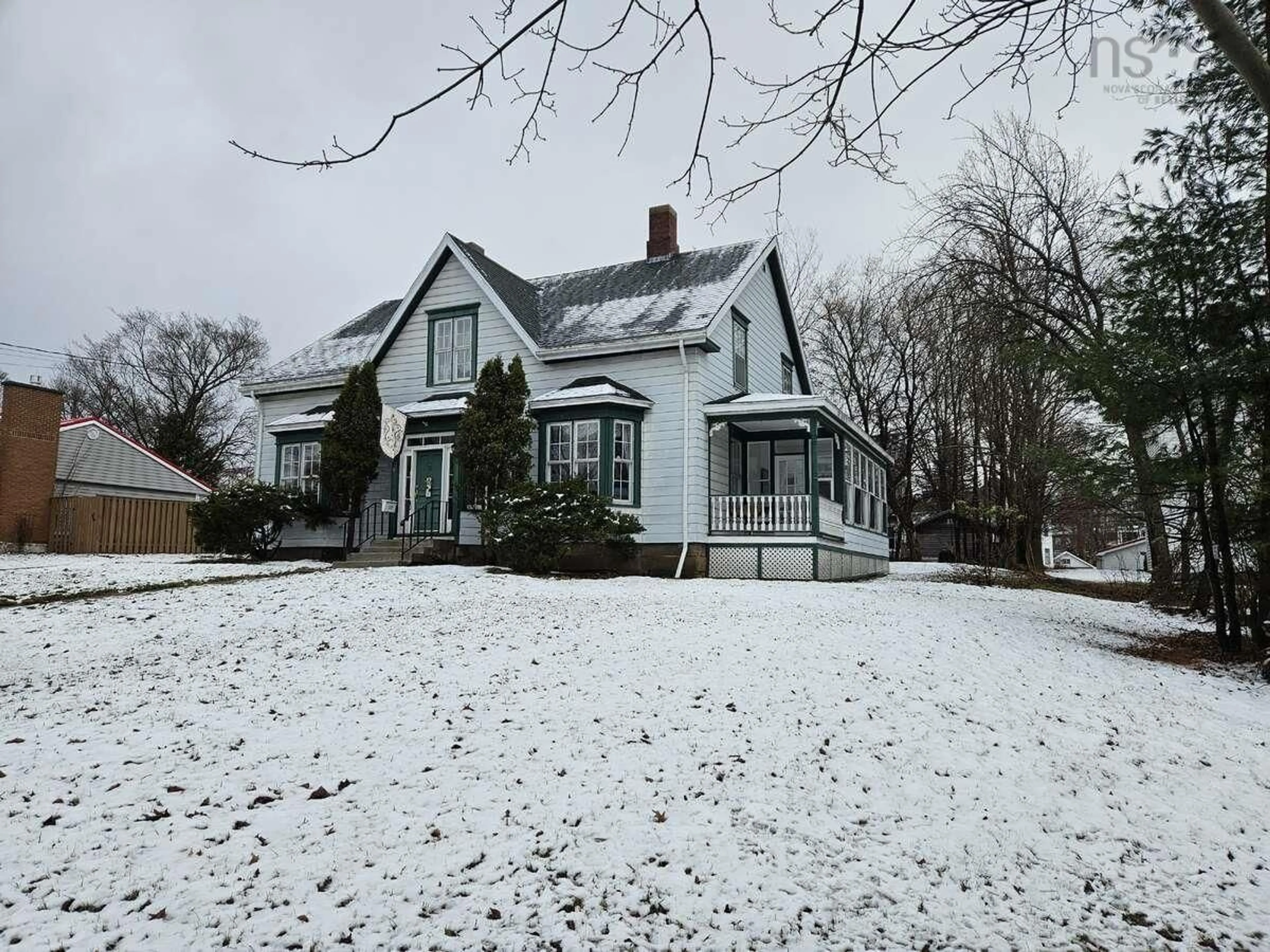 A pic from outside/outdoor area/front of a property/back of a property/a pic from drone, street for 85 Alexander St, New Glasgow Nova Scotia B2H 2S6