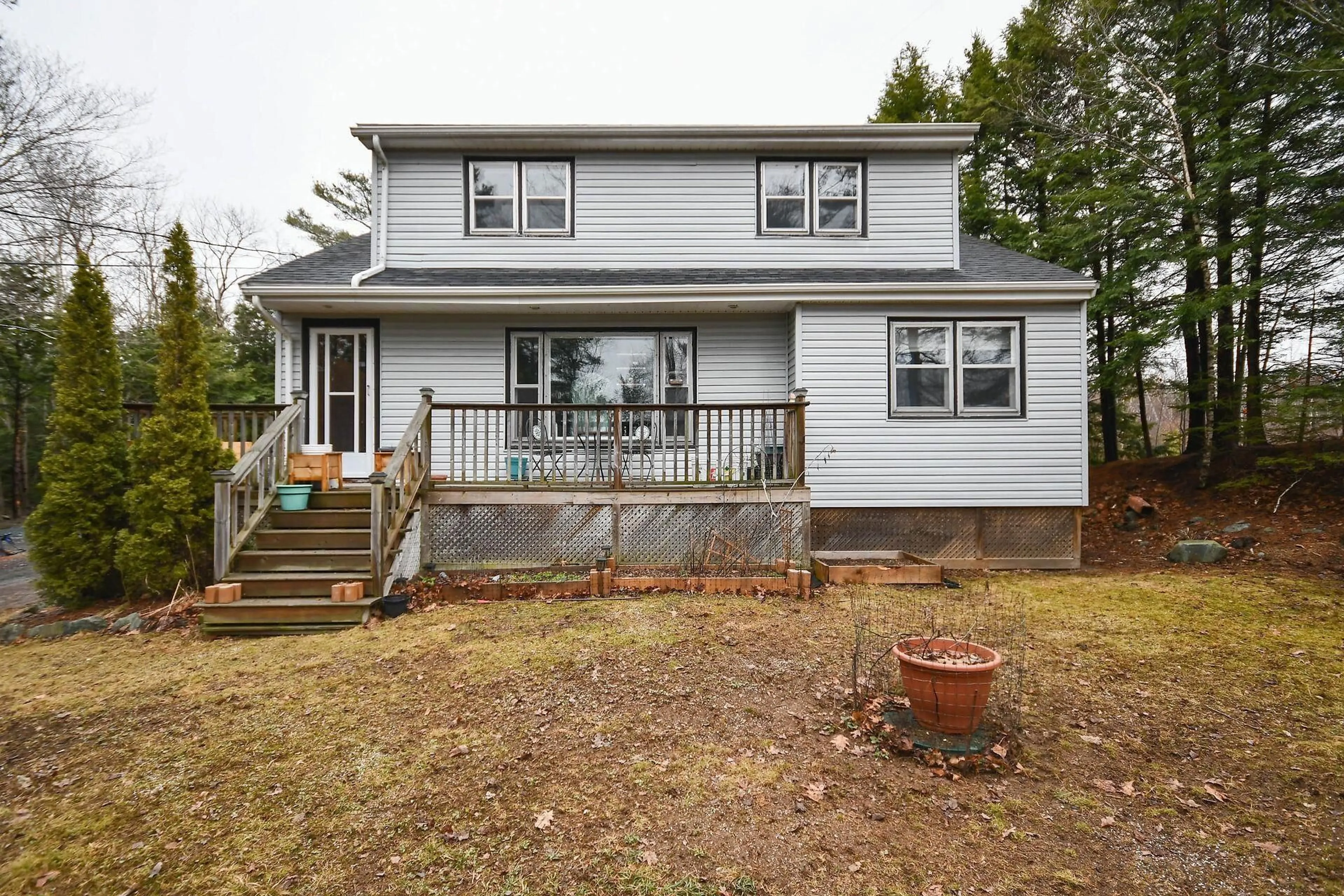 Home with vinyl exterior material, unknown for 1050 Waverley Rd, Waverley Nova Scotia B2R 1W2