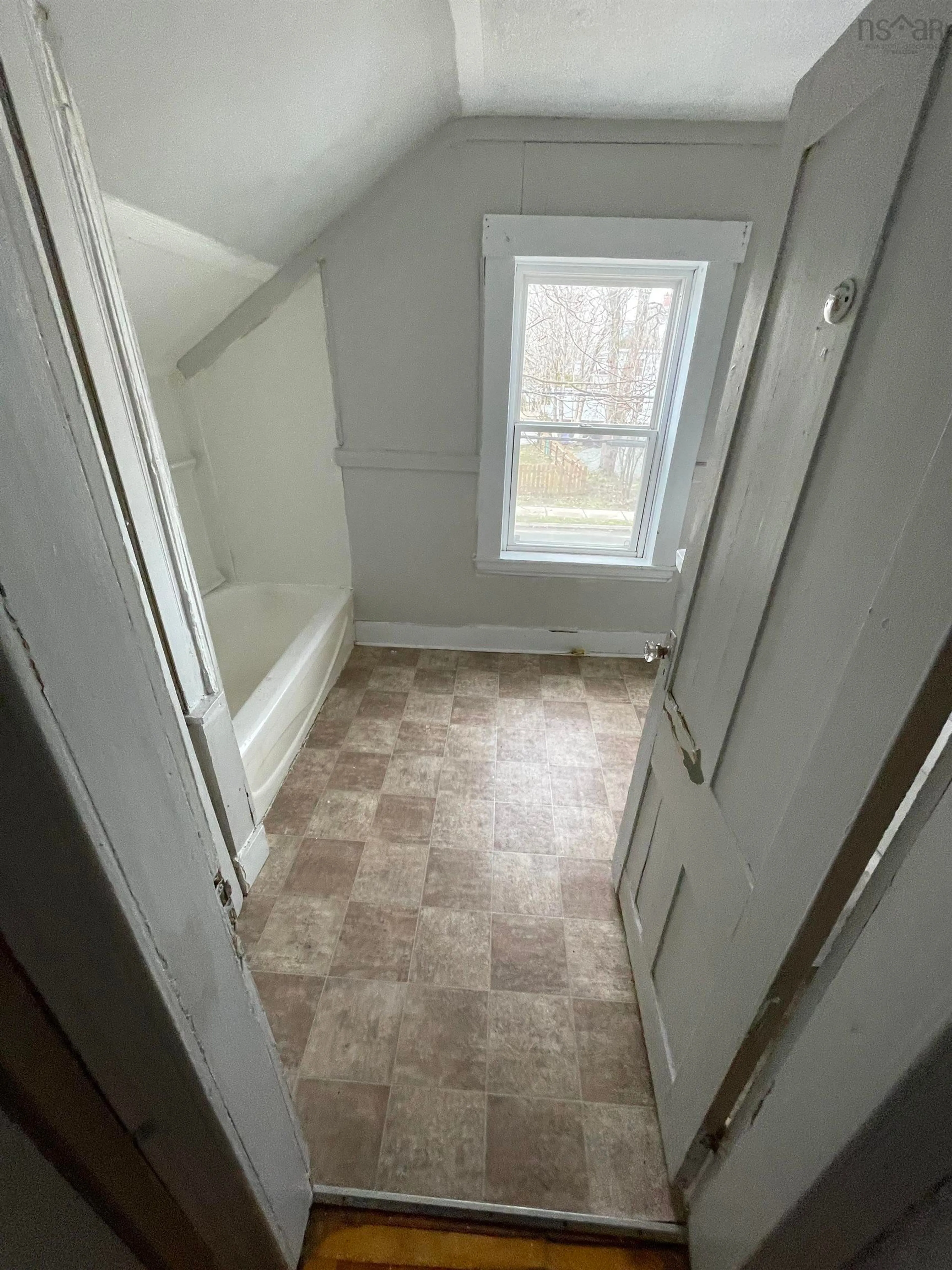 A pic of a room for 27 Pleasant St, Truro Nova Scotia B2N 3R5