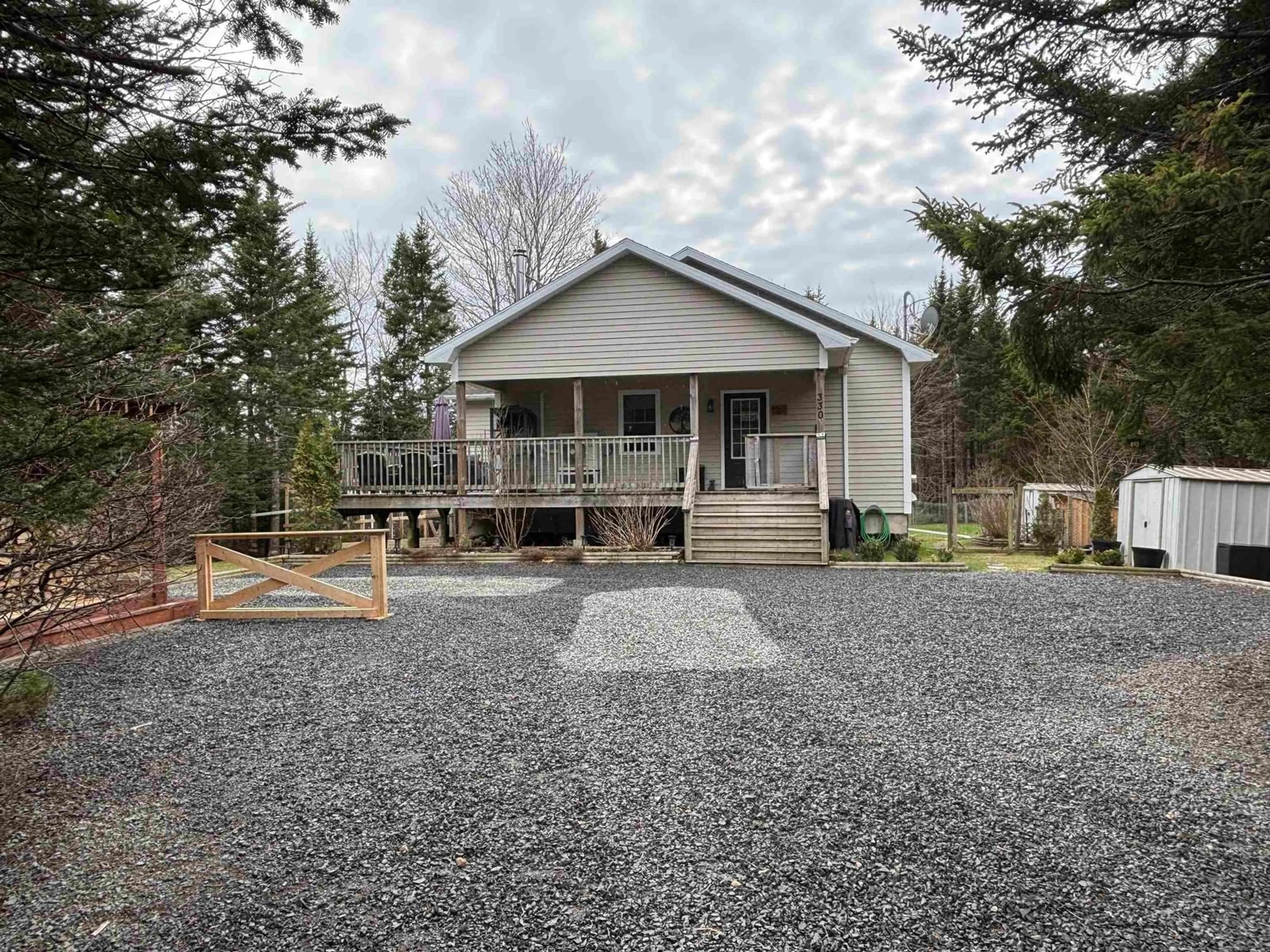 A pic from outside/outdoor area/front of a property/back of a property/a pic from drone, unknown for 330 Lakefront Dr, Chelsea Nova Scotia B4V 7M9