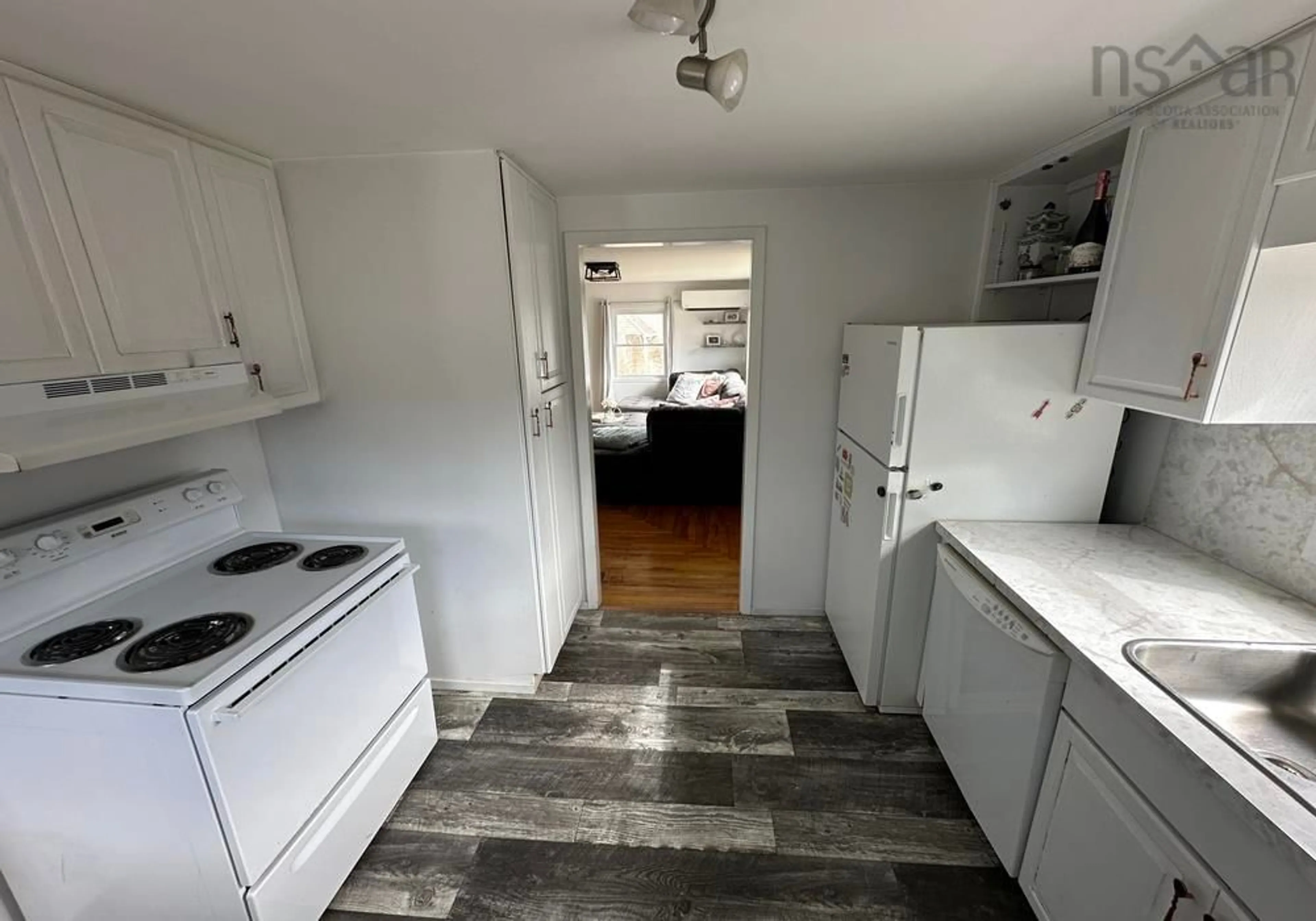 Standard kitchen, unknown for 96 Spruce St, Mahone Bay Nova Scotia B0J 2E0