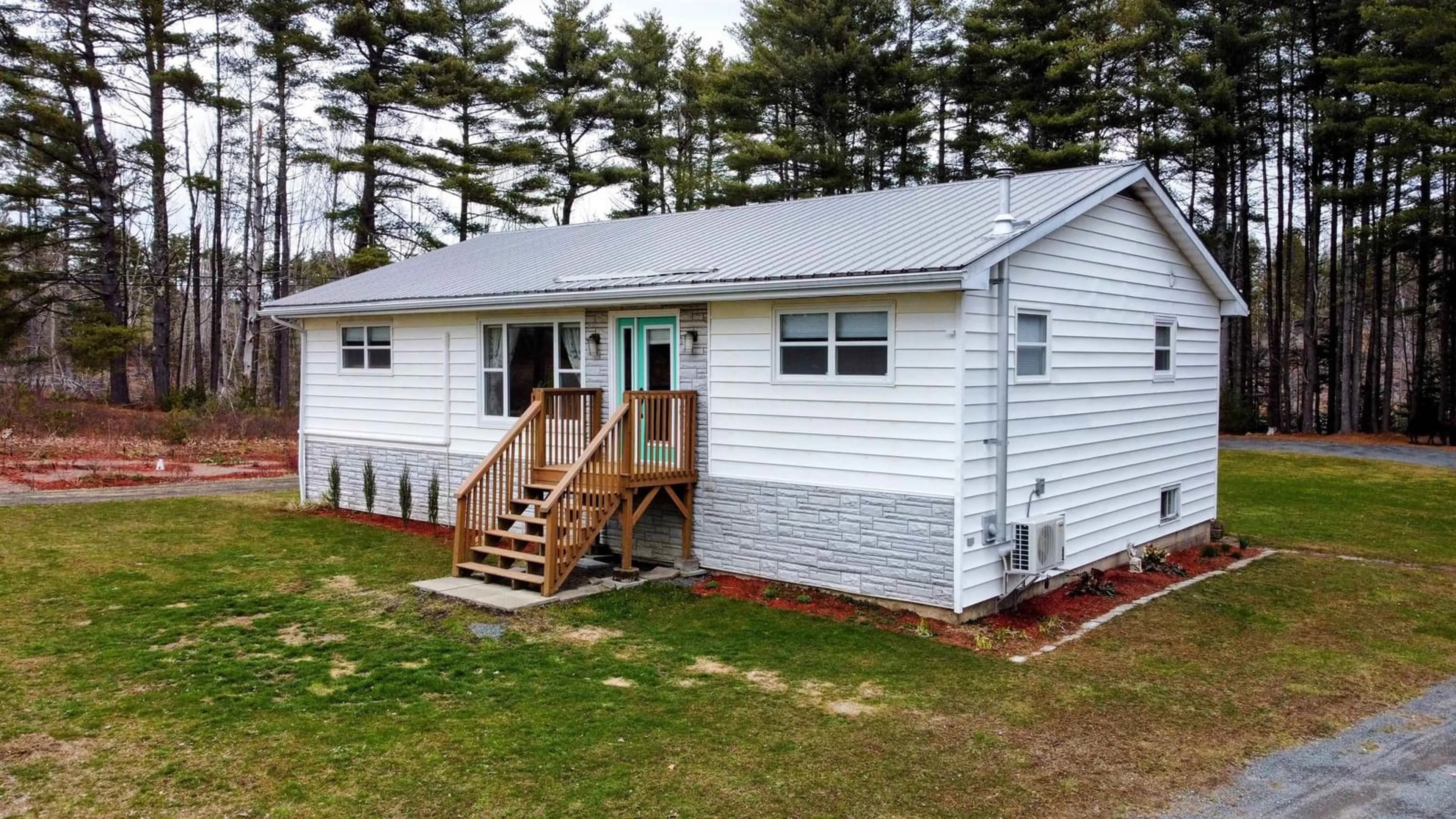 Home with vinyl exterior material, unknown for 12 Joe Hebb Rd, Newcombville Nova Scotia B4V 7W7